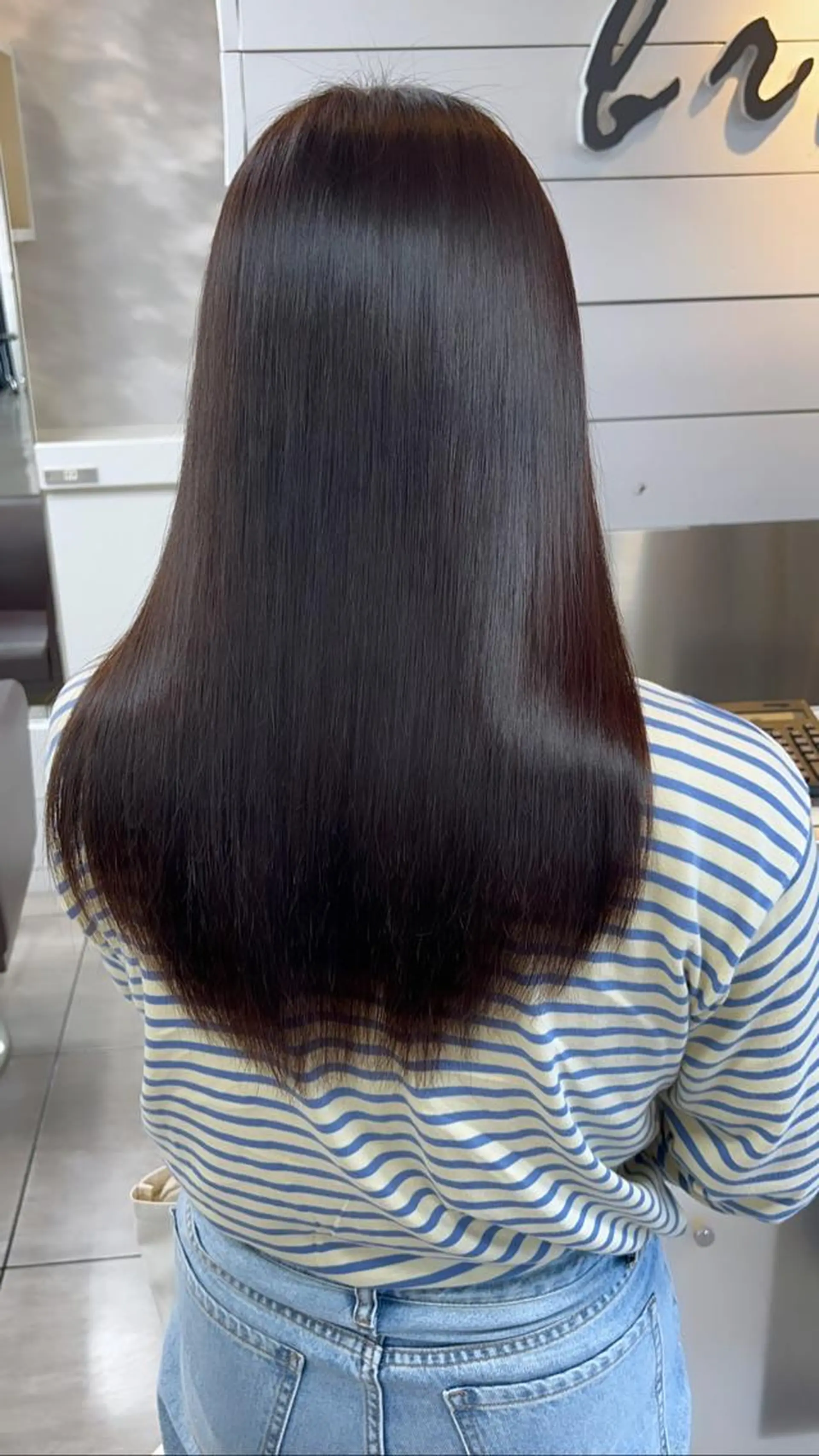 セミロング カラー ヘアアレンジ 髪質改善 トリートメント インナー×縮毛矯正 ピンクカラー澤井里菜のヘアスタイル