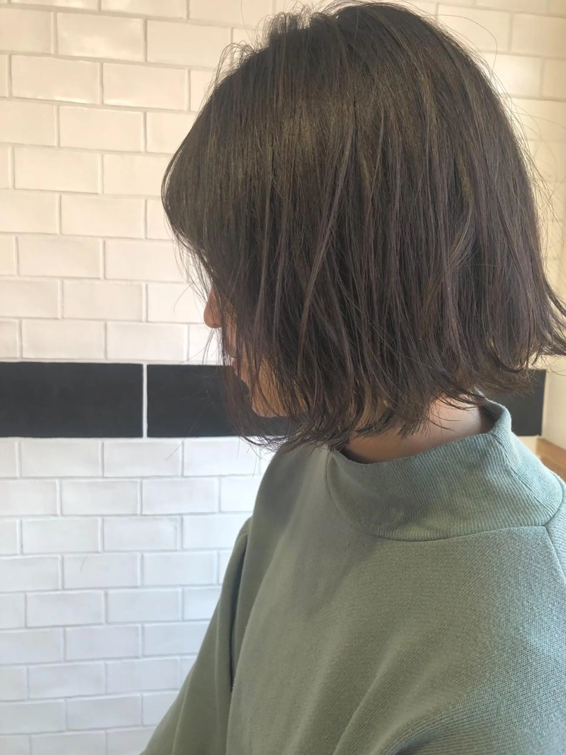 ショート カラー ダークグレー カット トリートメント ショート・ボブ／ CHIEのヘアスタイル