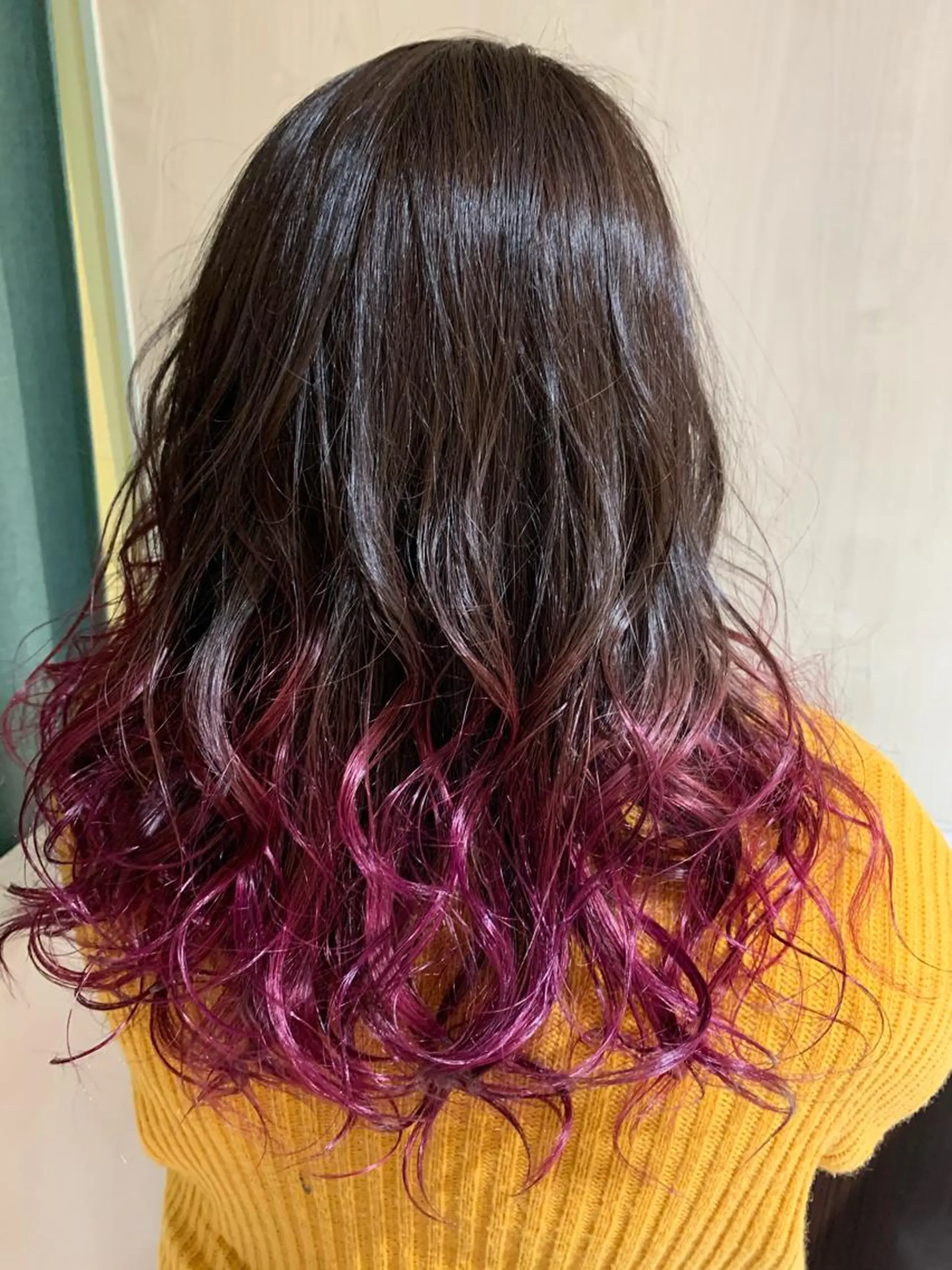 セミロング カラー ヘアアレンジ グラデーションカラー ピンクカラー hair & spa Nalu所属・hair & spa Naluのヘアスタイル