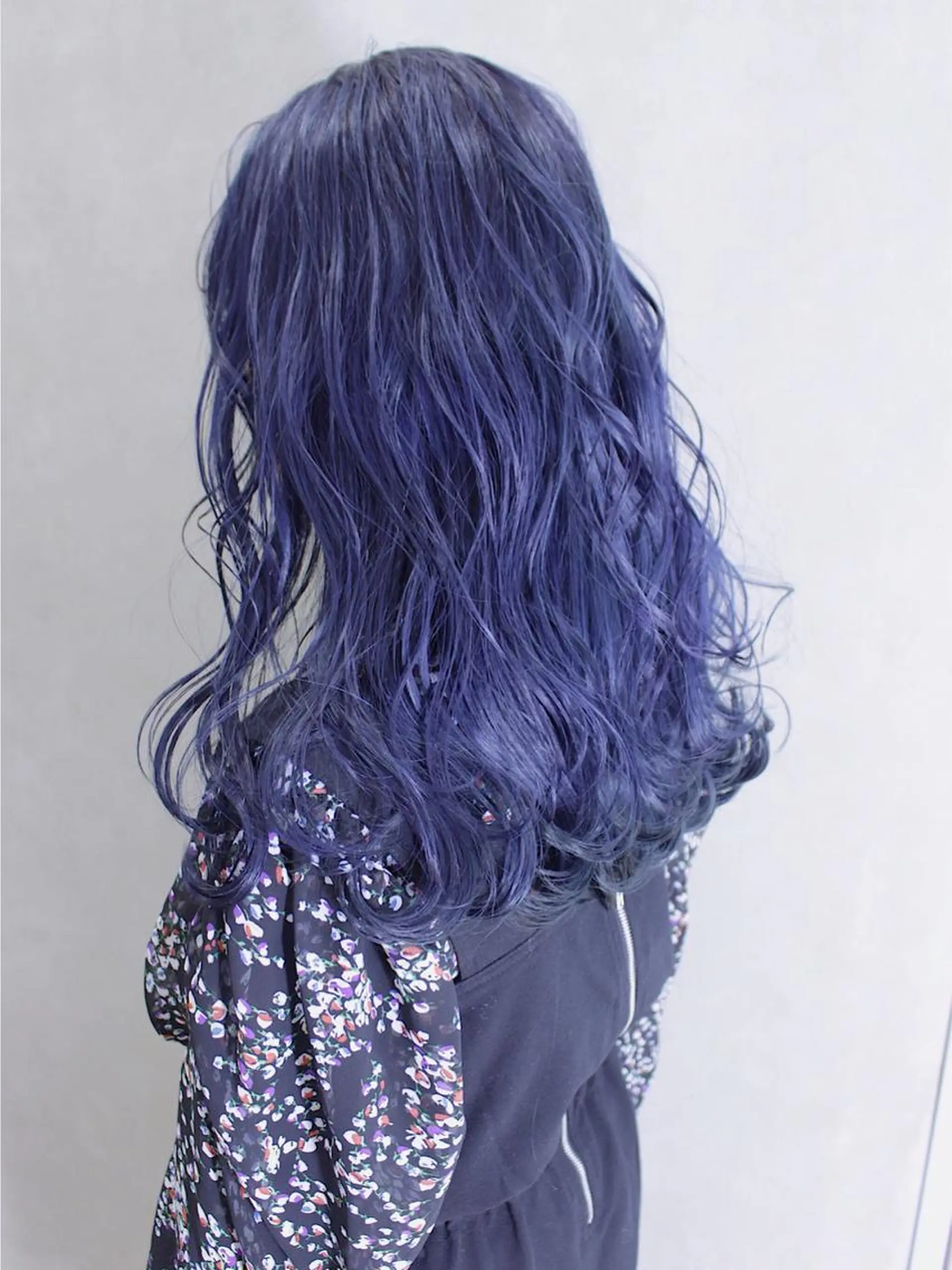 セミロング カラー ヘアアレンジ ブルーカラー ヘアカラー トリートメント lani 天神大名/ブリーチのヘアスタイル