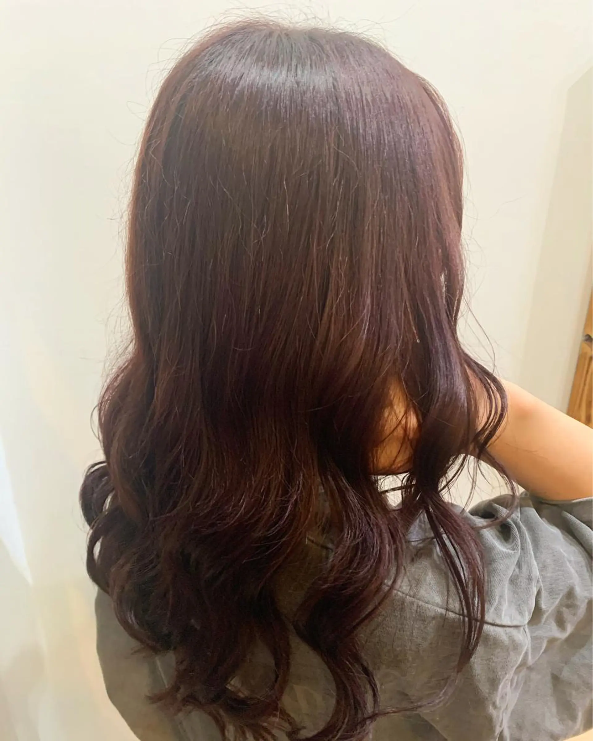 セミロング カラー ヘアアレンジ レッドカラー 🤍韓国風/艶髪🤍 鳥越美羽のヘアスタイル