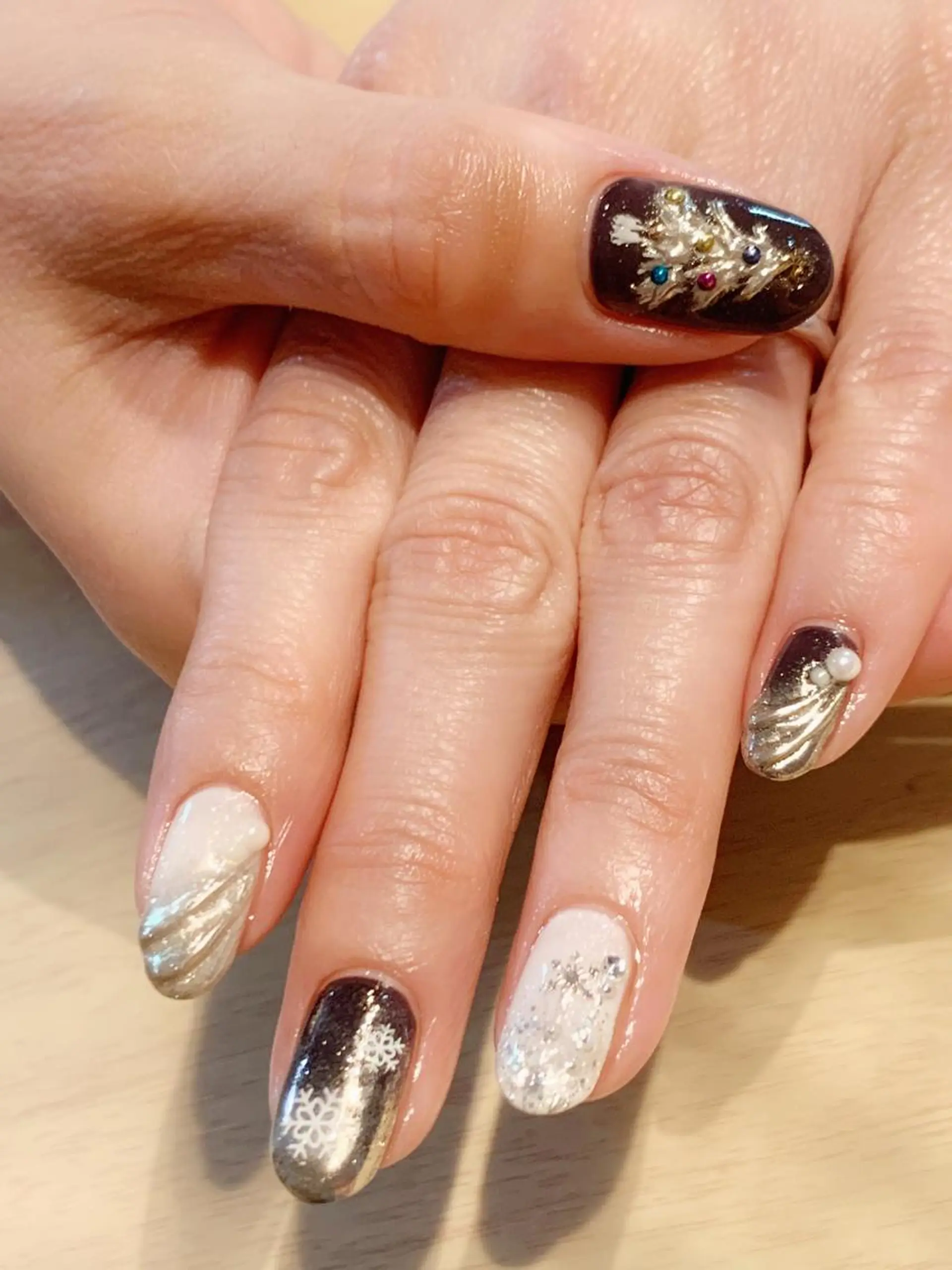 ネイル ミラーネイル 冬ネイル クリスマス Nail Space R所属・ネイルスペースR 小林のネイルデザイン