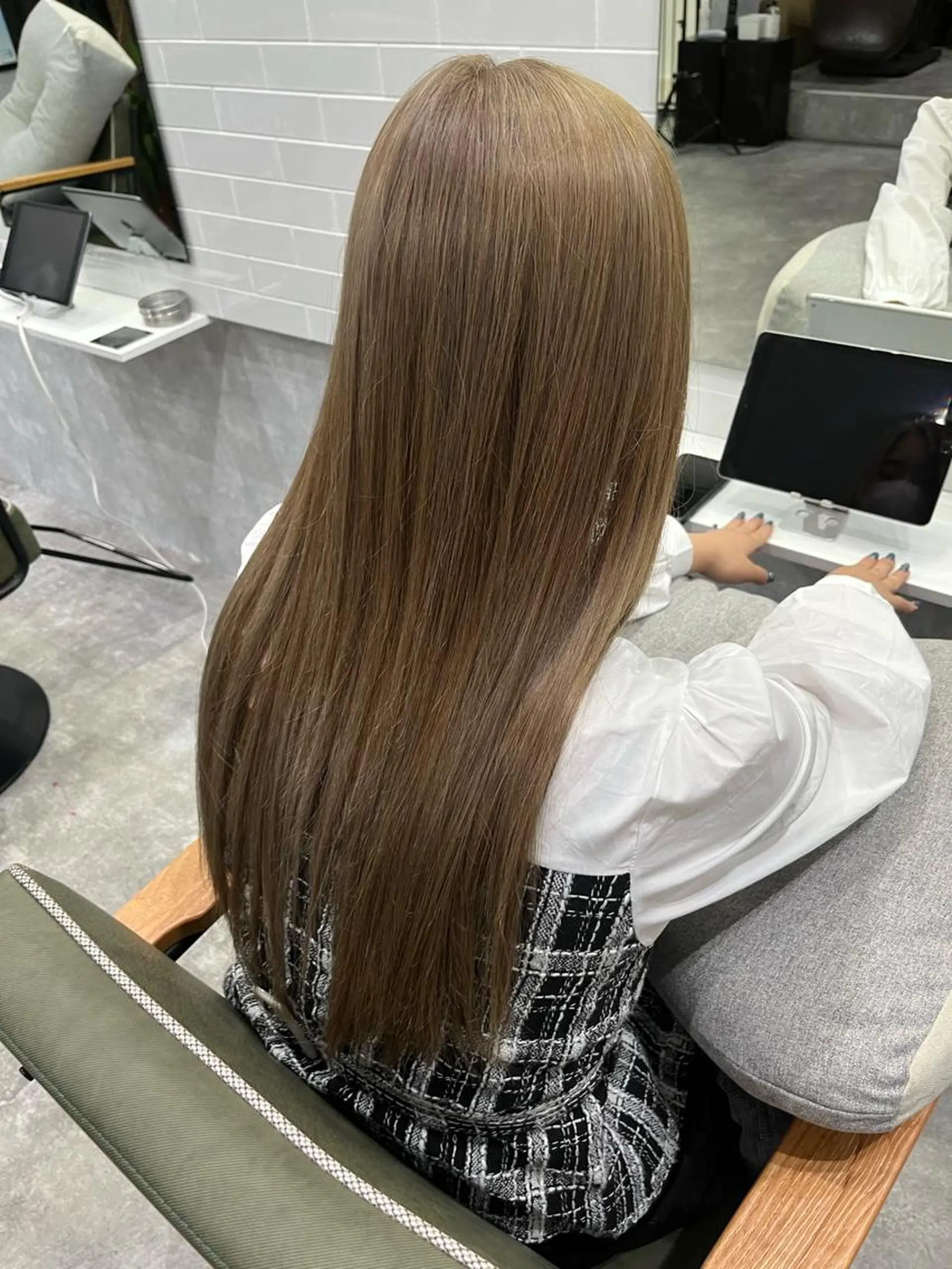 ロング カラー ヘアカラー トリートメント 韓国ヘア🇰🇷 RYOTAのヘアスタイル