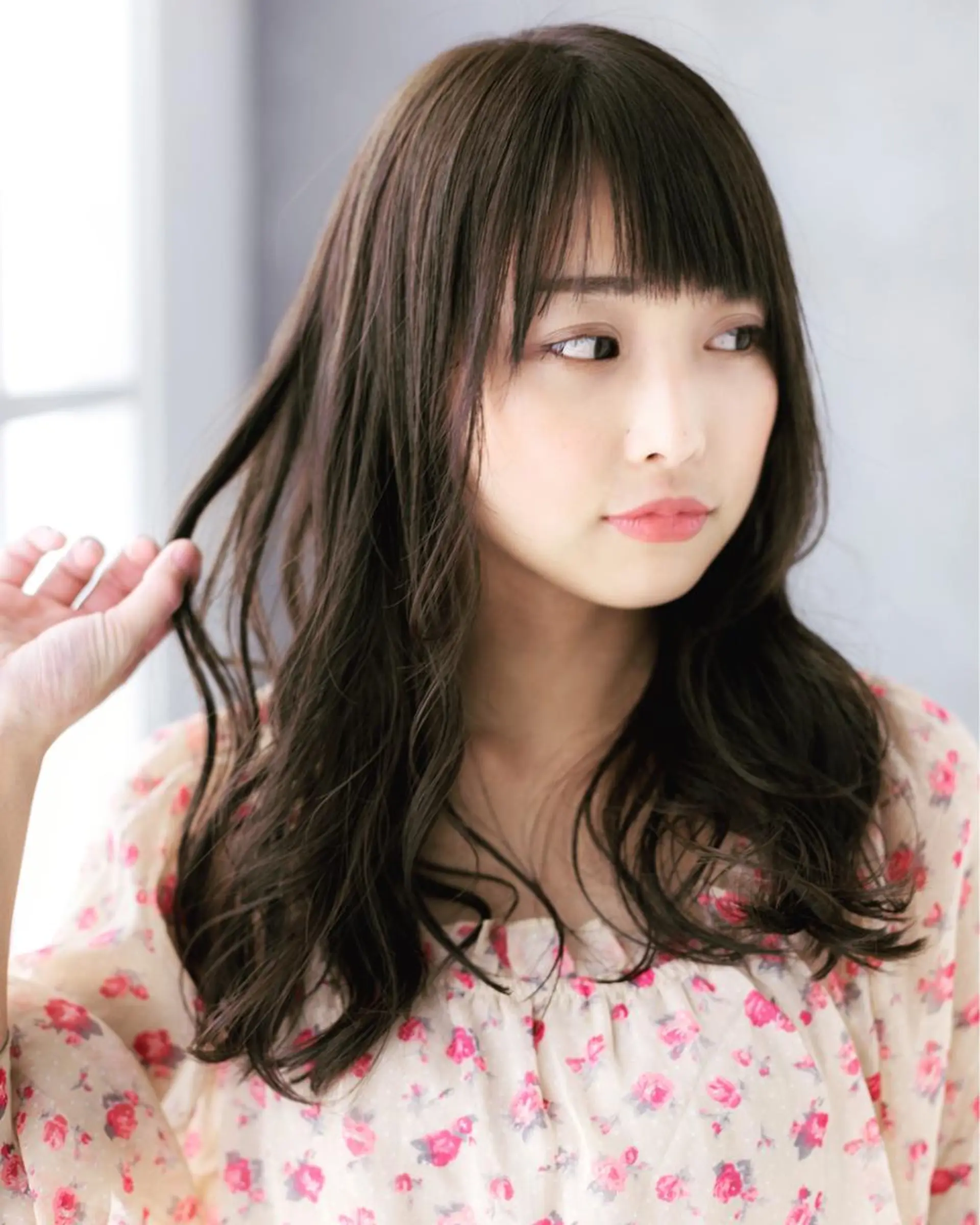セミロング ハイライト トリートメント カット 【髪質改善特化】 新宿/縮毛矯正/セラのヘアスタイル