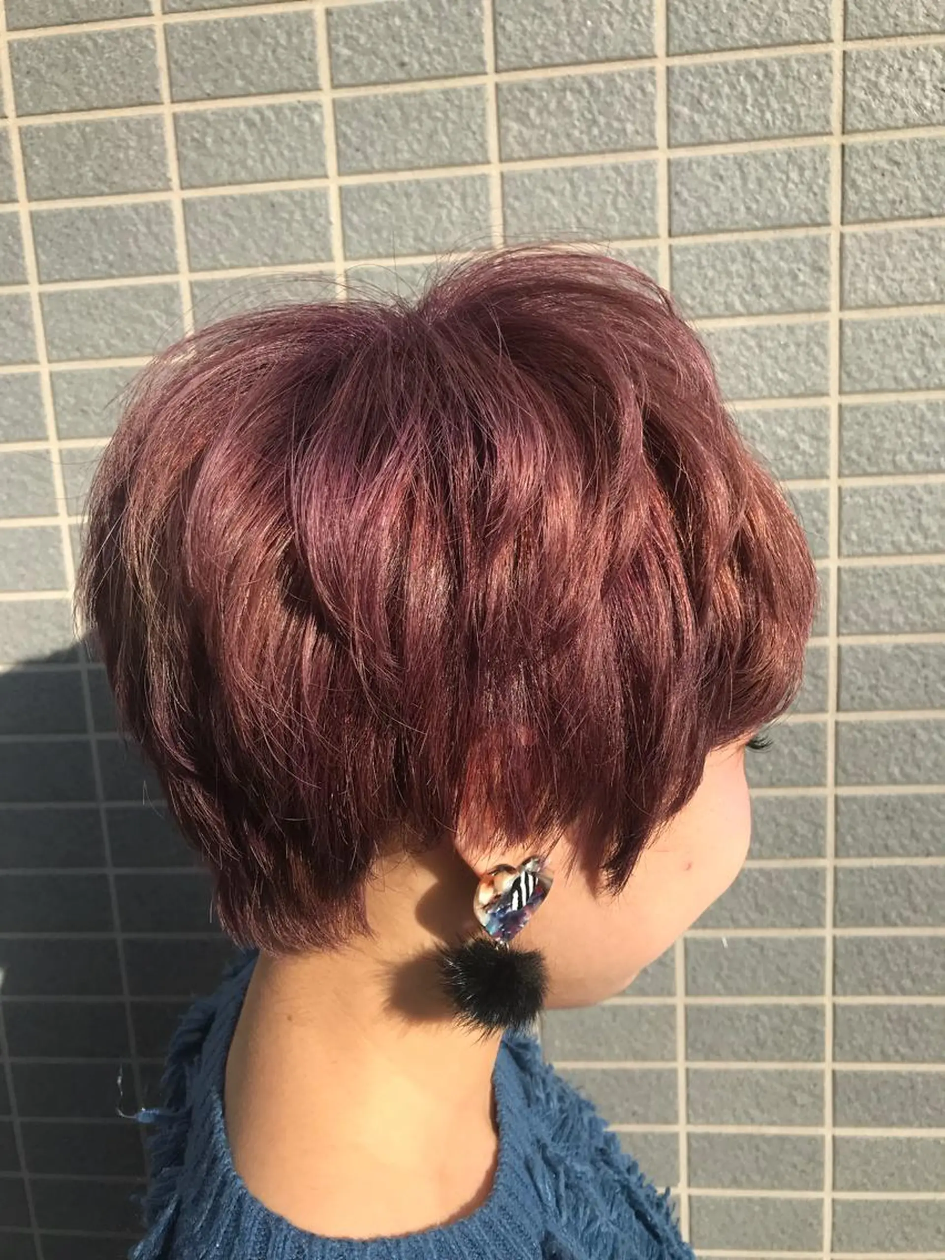 ショート カラー アッシュ ピンクカラー ピンクアッシュ スズキ シオリのヘアスタイル