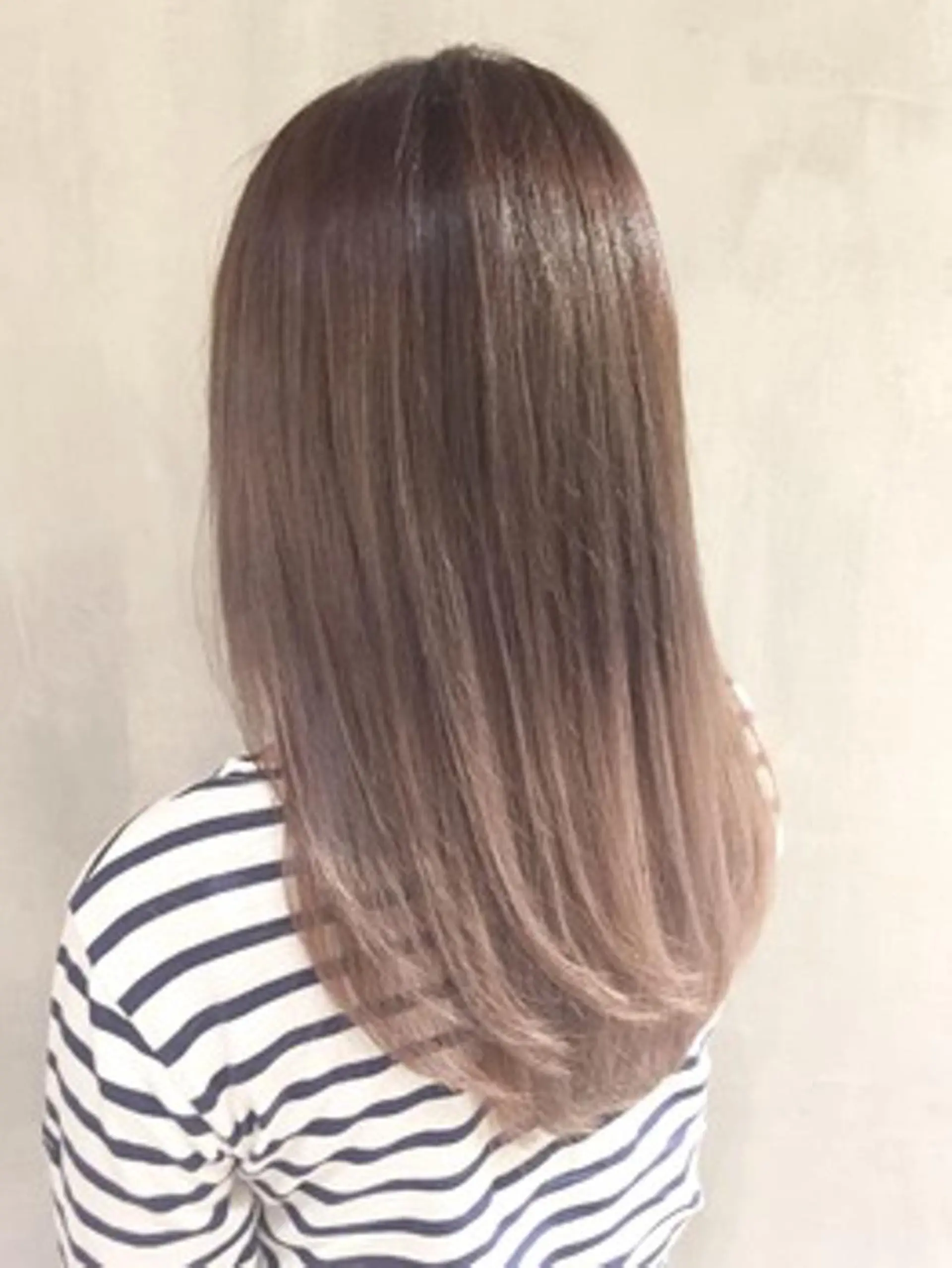 ロング カラー SHINYA シンヤヘアーズのヘアスタイル