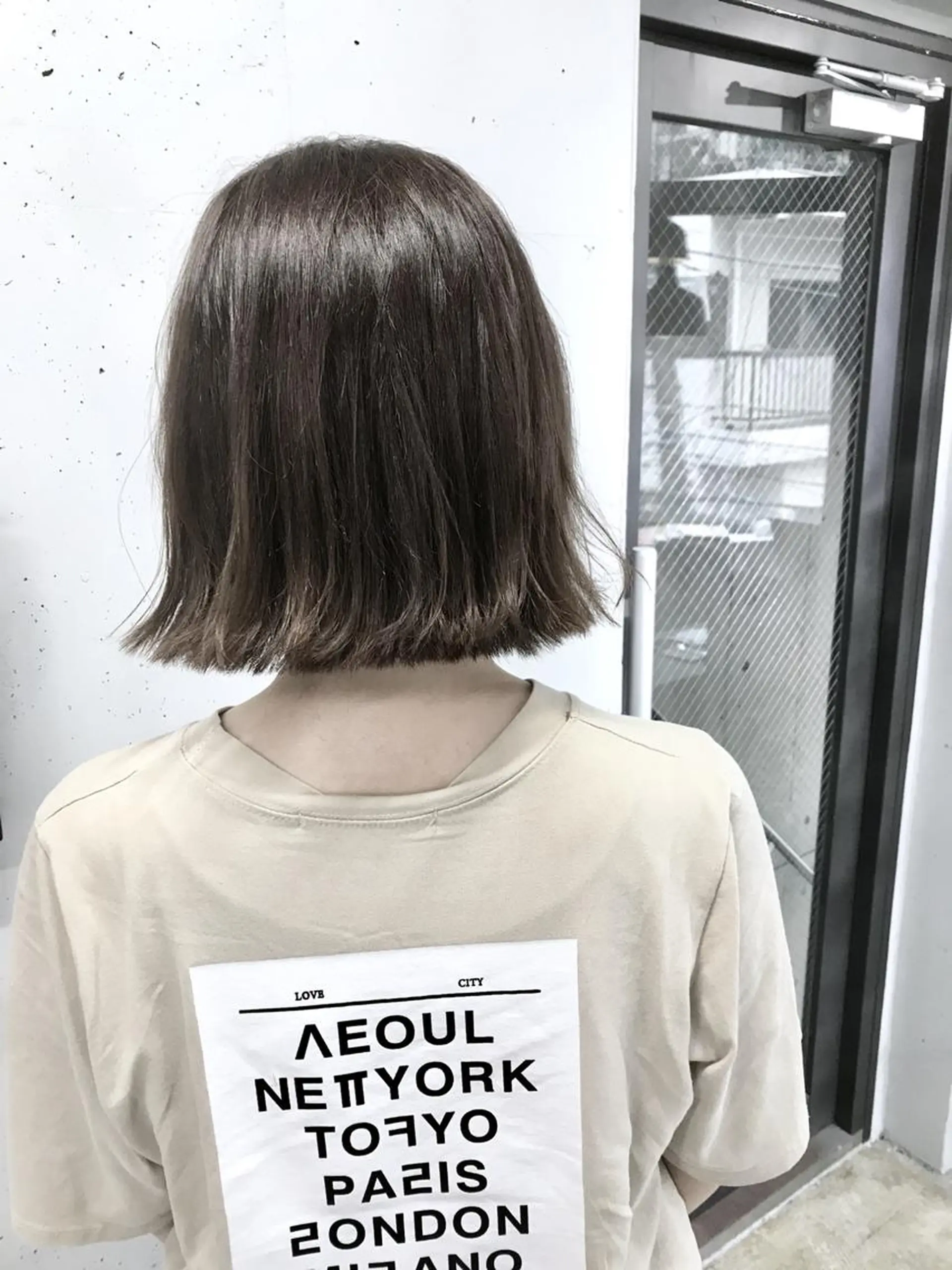 ショート カラー 切りっぱなしボブ ボブ カット トリートメント lok[ロク] 高田馬場のヘアスタイル