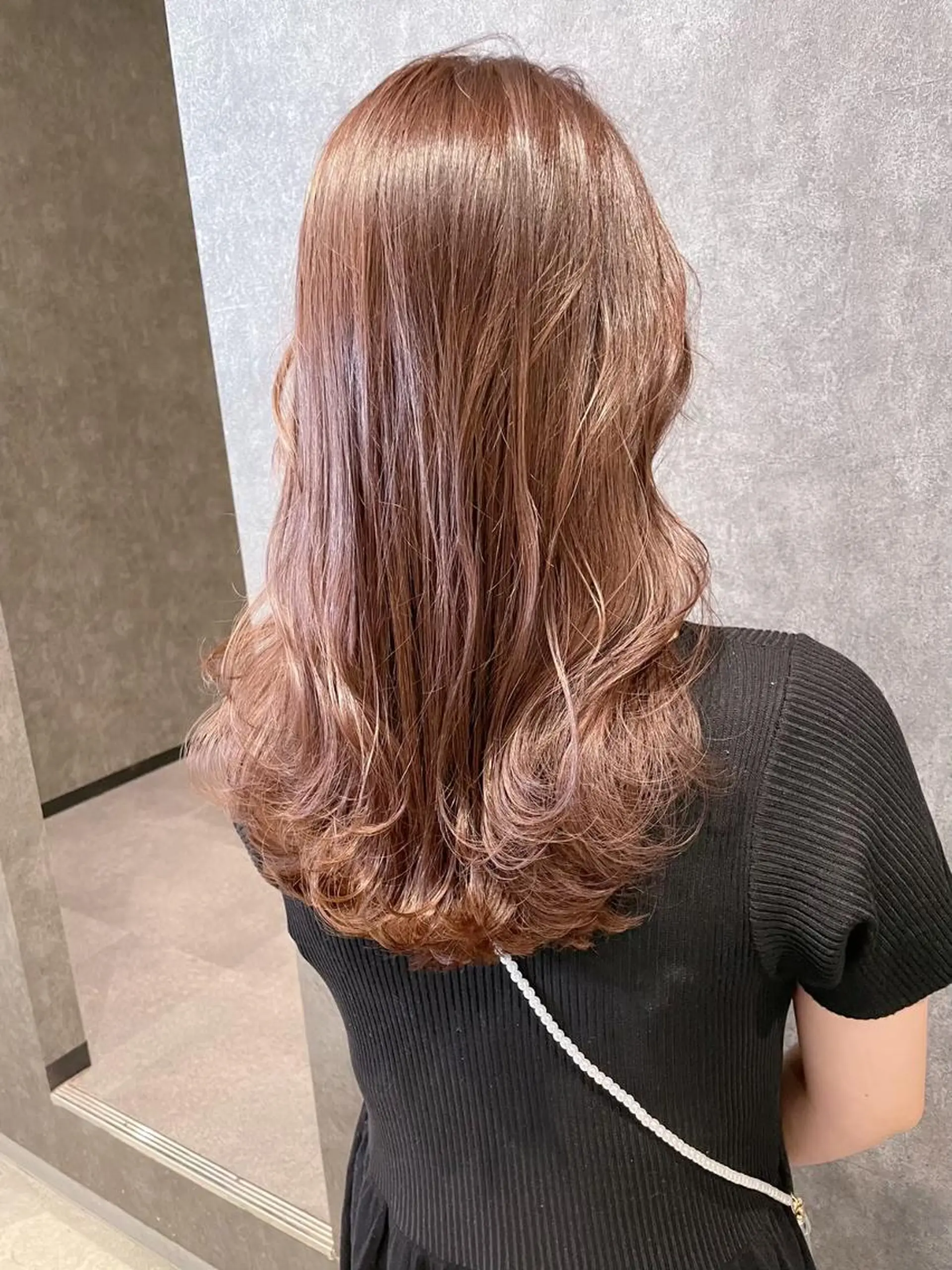 セミロング 外国人風カラー ハイライト 髪質改善 似合わせカット トリートメント カット ヘアカラー トリートメント Ammi hairのヘアスタイル