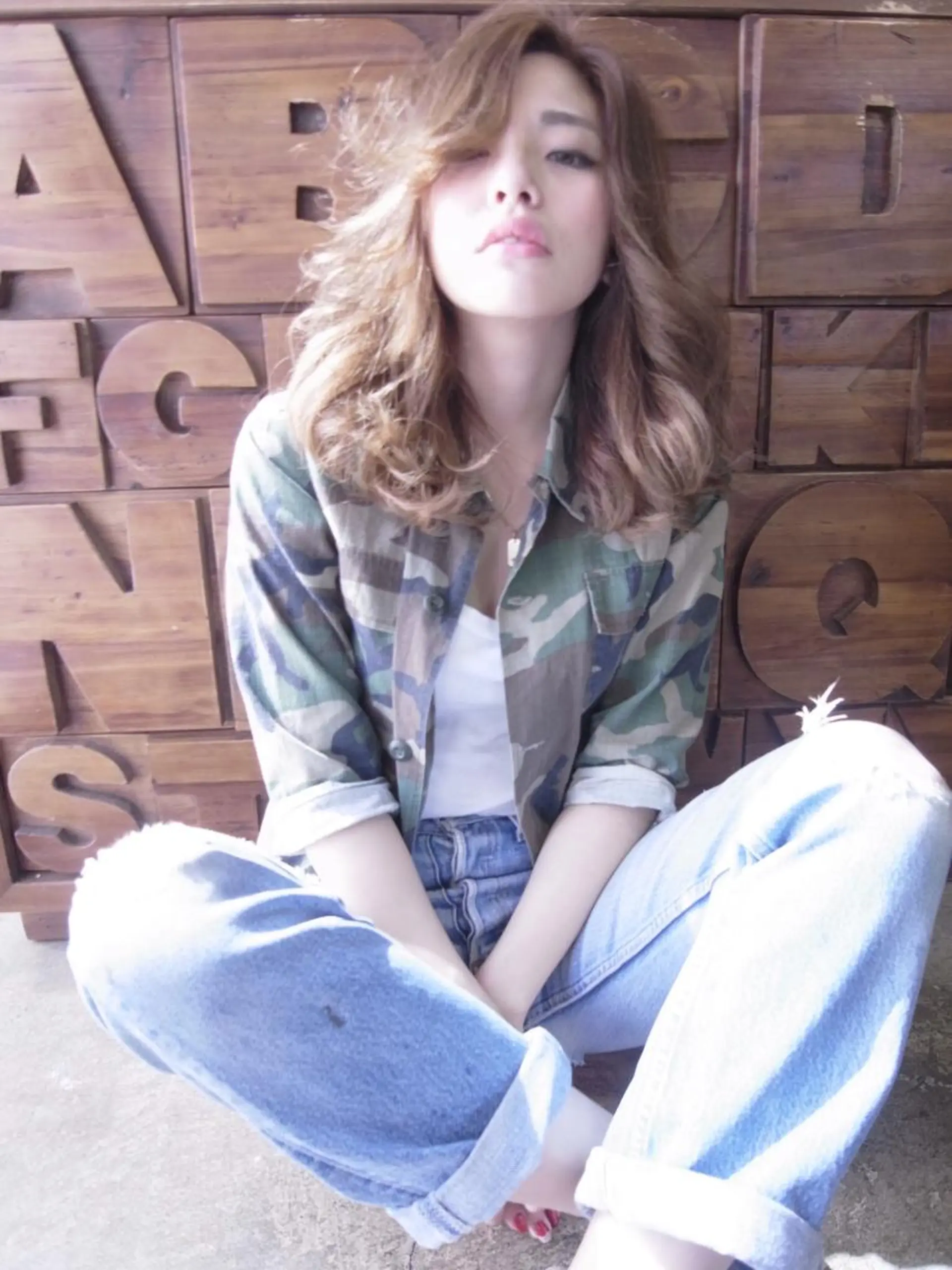 ロング カラー アッシュ ベージュカラー ハイライトカラー ハイライト 北條 優輝のヘアスタイル