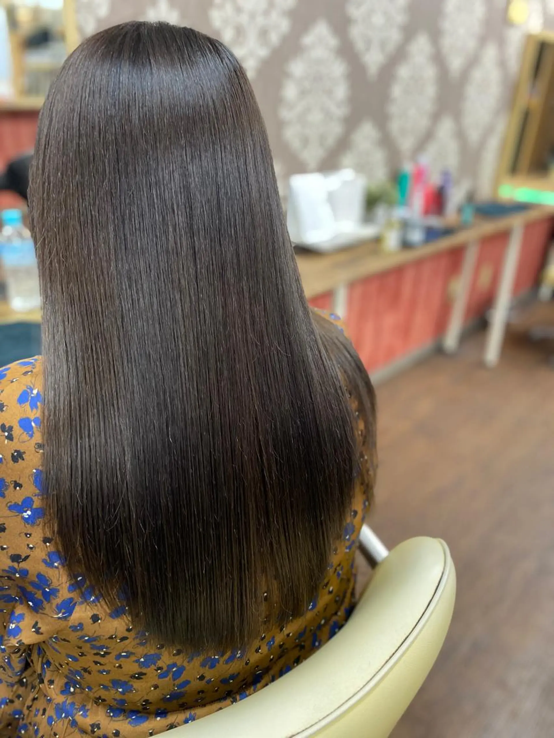 カラー イルミナカラー カット ヘアカラー 縮毛矯正 トリートメント Relaxation Saljuのヘアスタイル