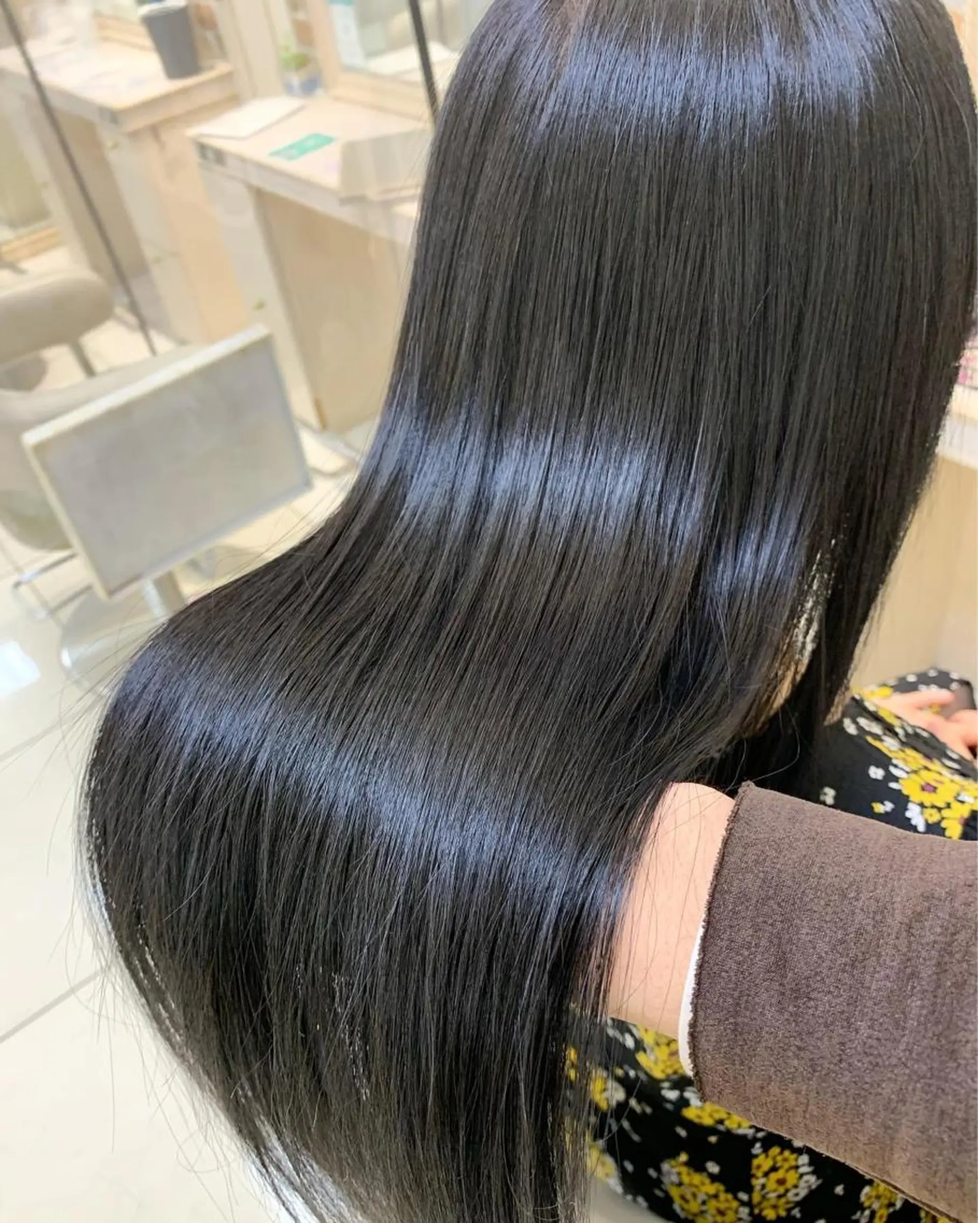 セミロング パーマ ヘアアレンジ 縮毛矯正 トリートメント 店長 大方康暉のヘアスタイル