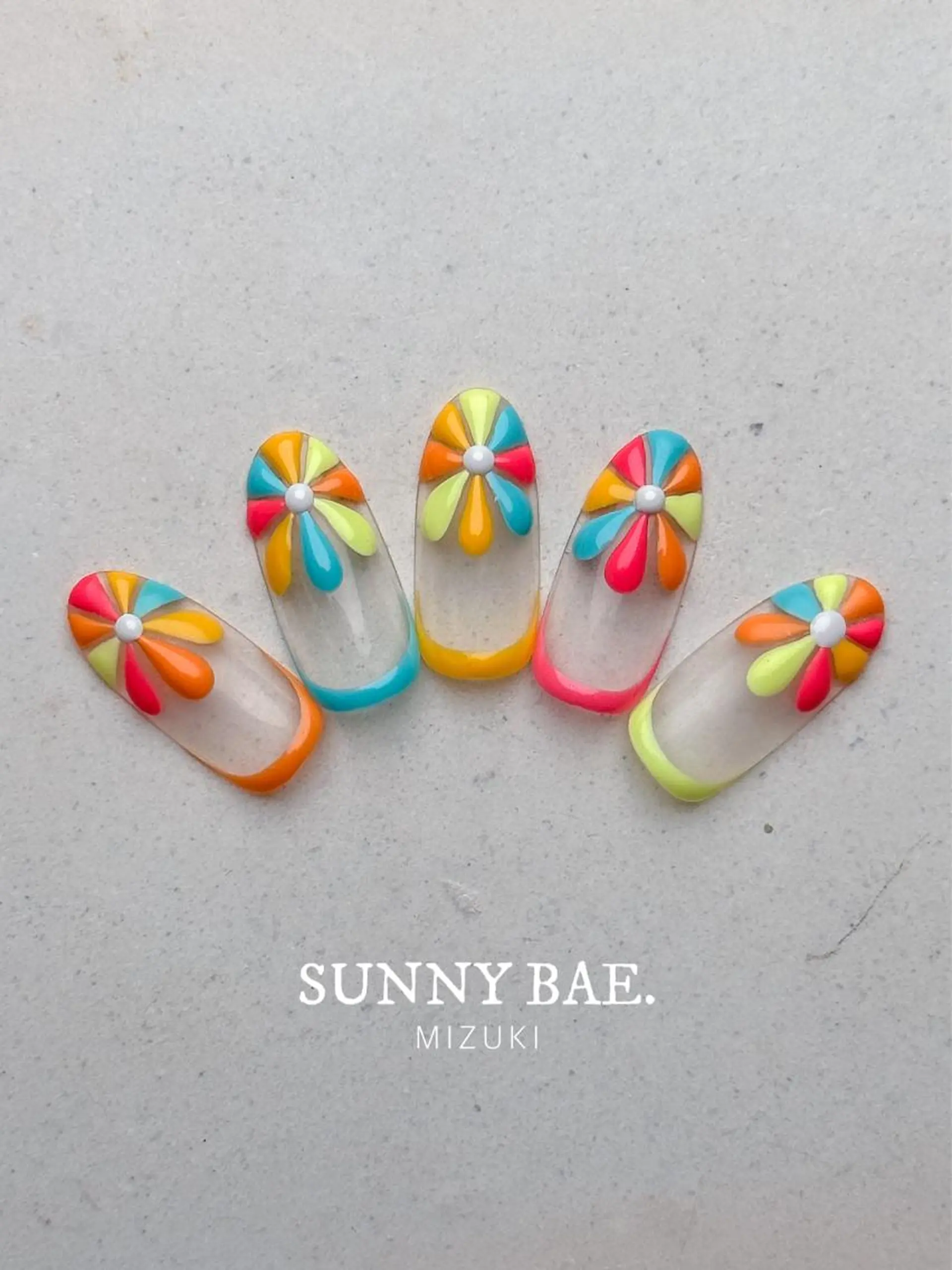 ネイル フラワーネイル パステルネイル ぷっくりネイル 夏ネイル SUNNY BAE. 🌼MIZUKIのネイルデザイン