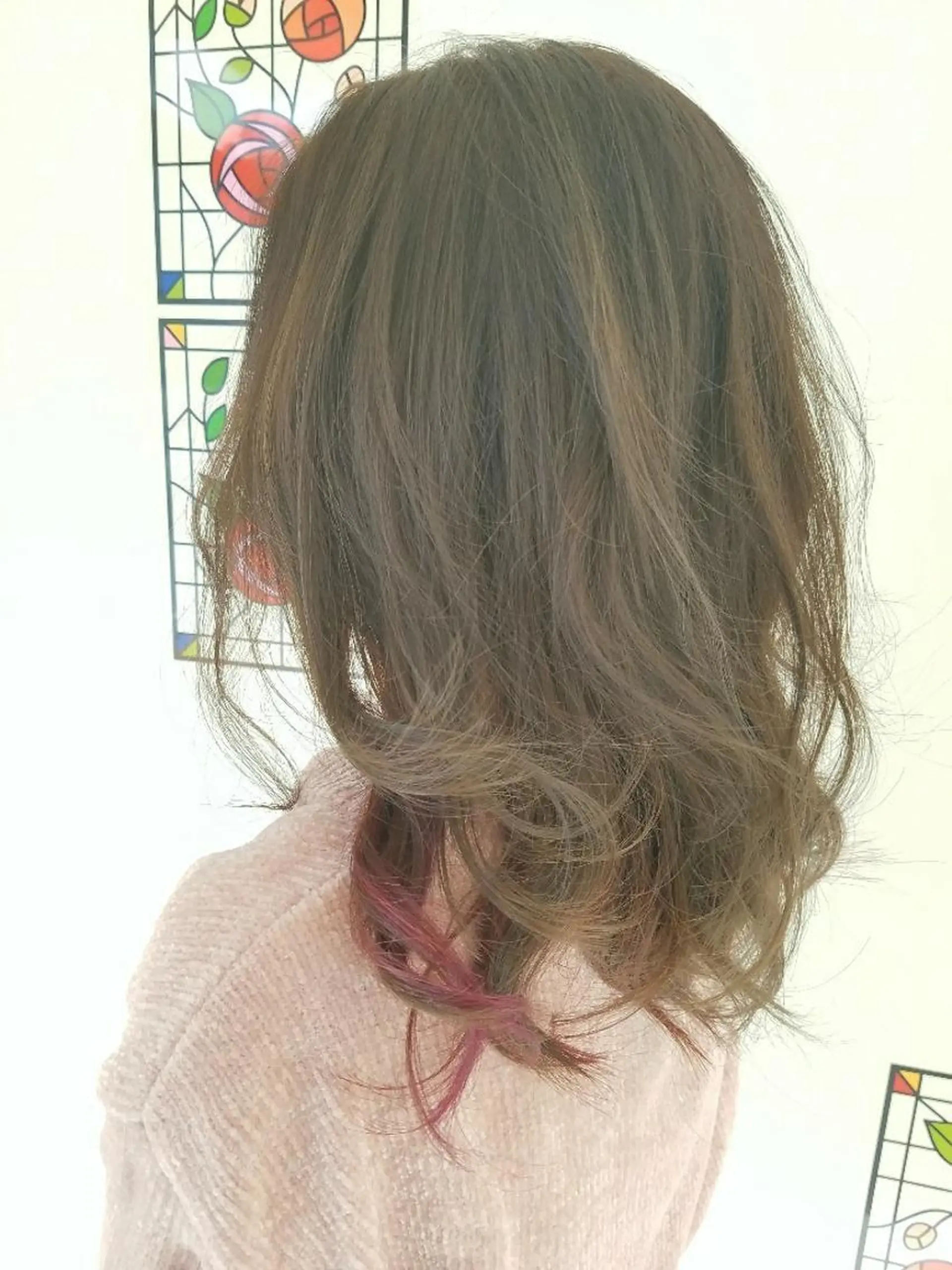 セミロング カラー アッシュ インナーカラー ピンクカラー ピンクアッシュ 髪質改善/ハイライト 小林秀樹のヘアスタイル