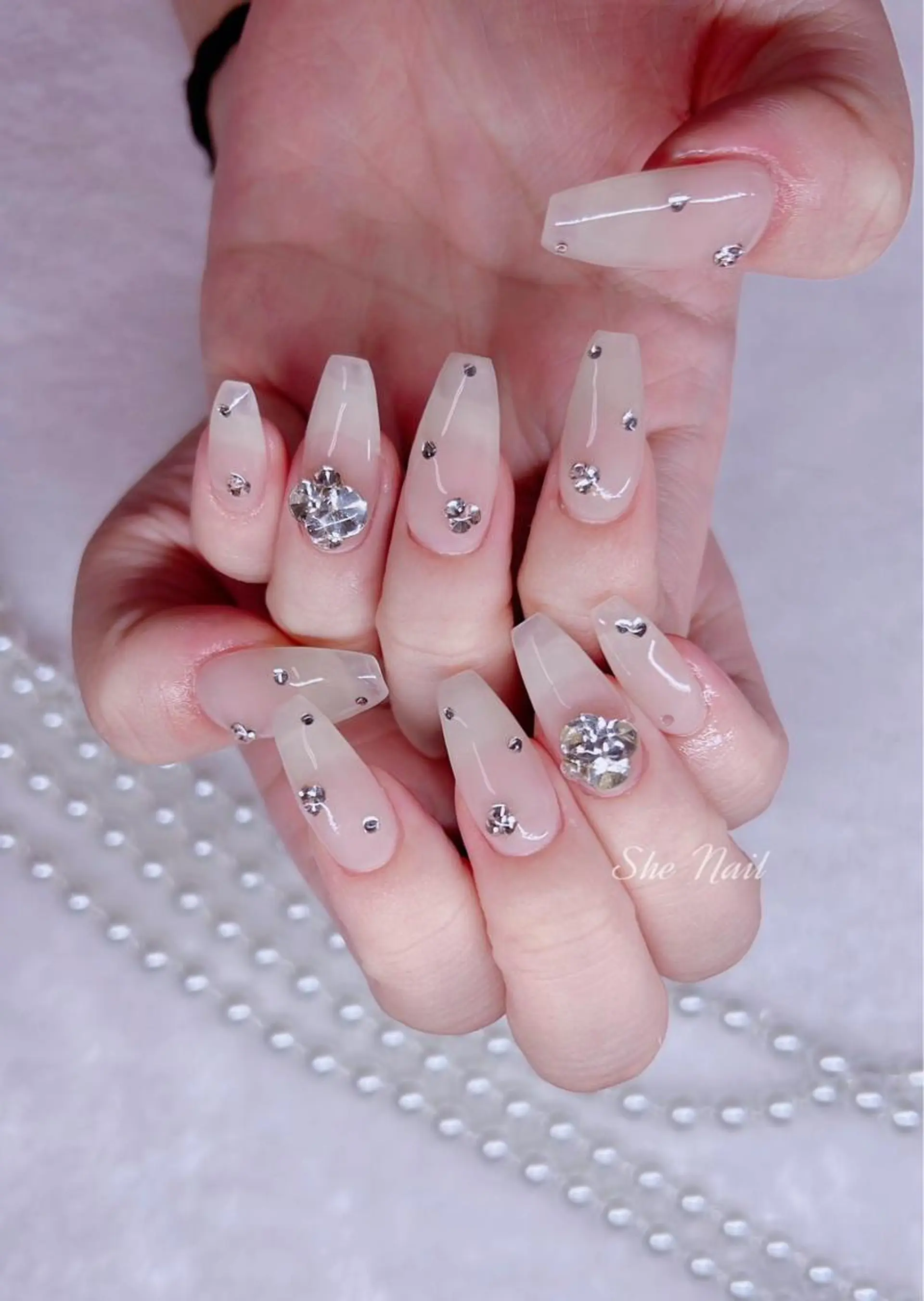 ネイル チークネイル フレンチネイル キラキラネイル 韓国ネイル マグネットネイル ハンドネイル She   Nail所属・ISA_ BELLAのネイルデザイン