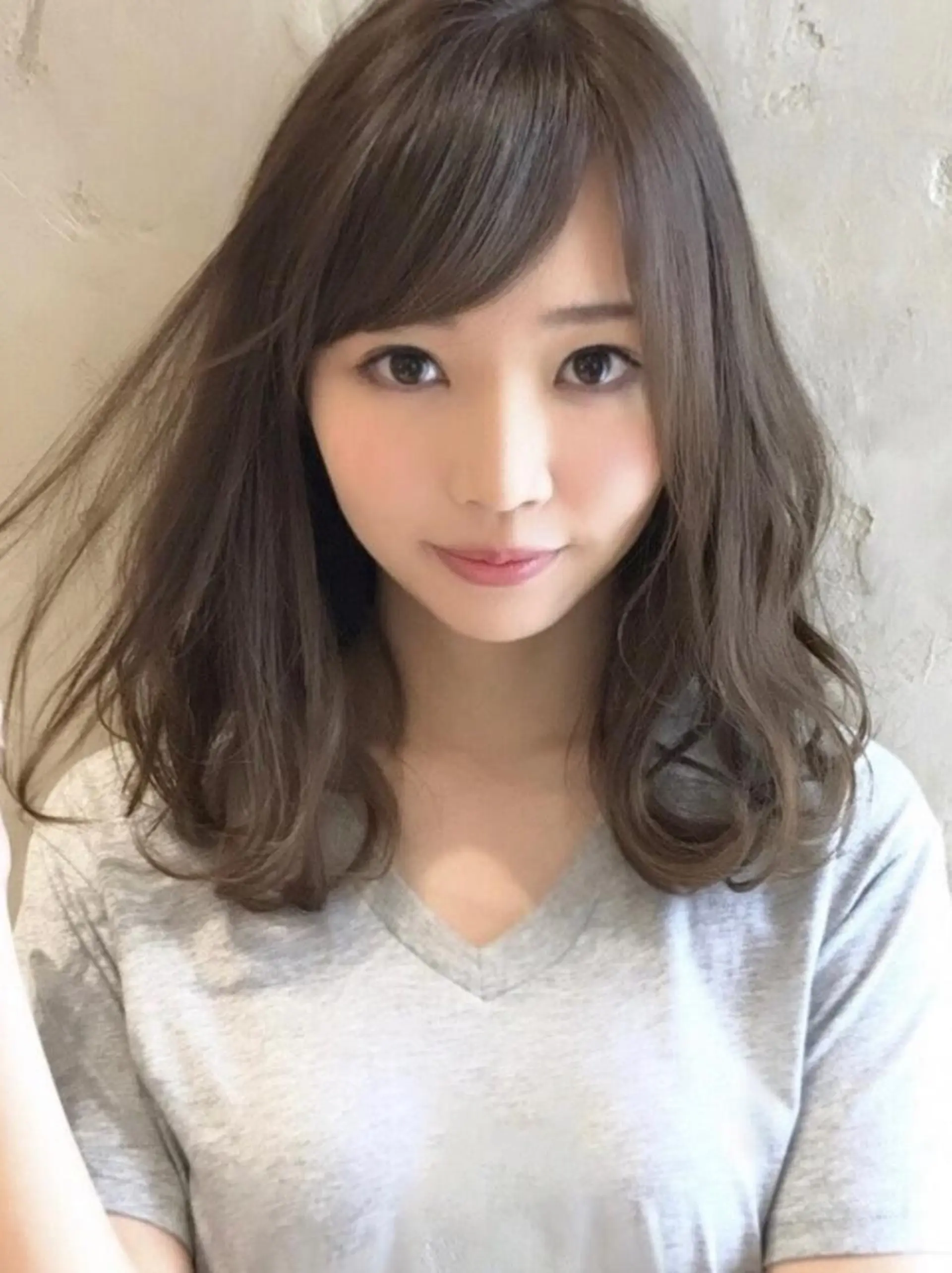 ミディアム カラー ヘアアレンジ カット ヘアカラー トリートメント 顔まわり似合わせ 久保田せなのヘアスタイル
