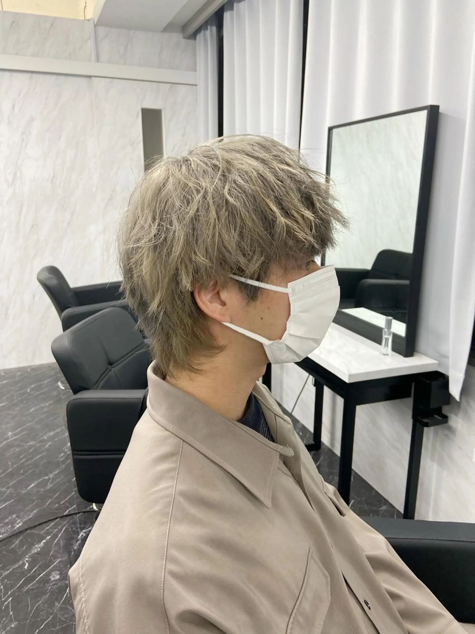ショート カラー メンズ メンズハイトーン ハイトーンカラー ヘアカラー トリートメント ミルボンAujua認定サロン Ria  OSAKA 梅田所属・メンズ、エクステ特化 Ryuのヘアスタイル