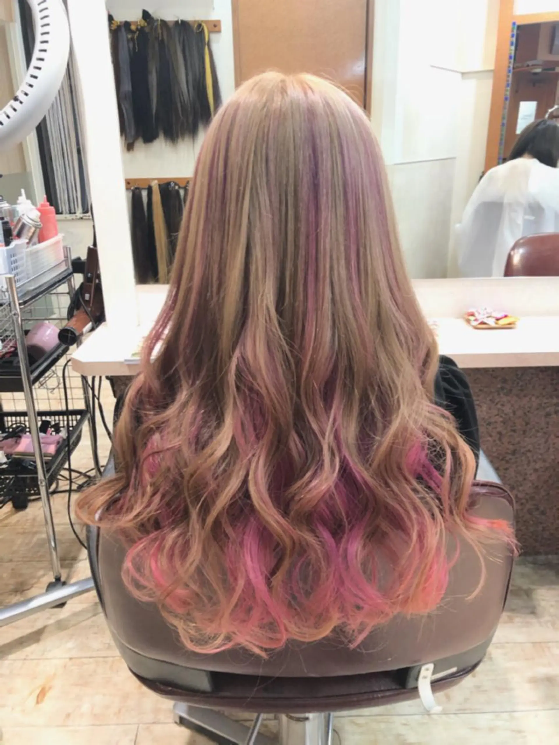 ロング カラー ブリーチ インナーカラー ラベンダーカラー メッシュ ピンクカラー 韓国ヘア🤍髪質改善 🇰🇷AKANEのヘアスタイル