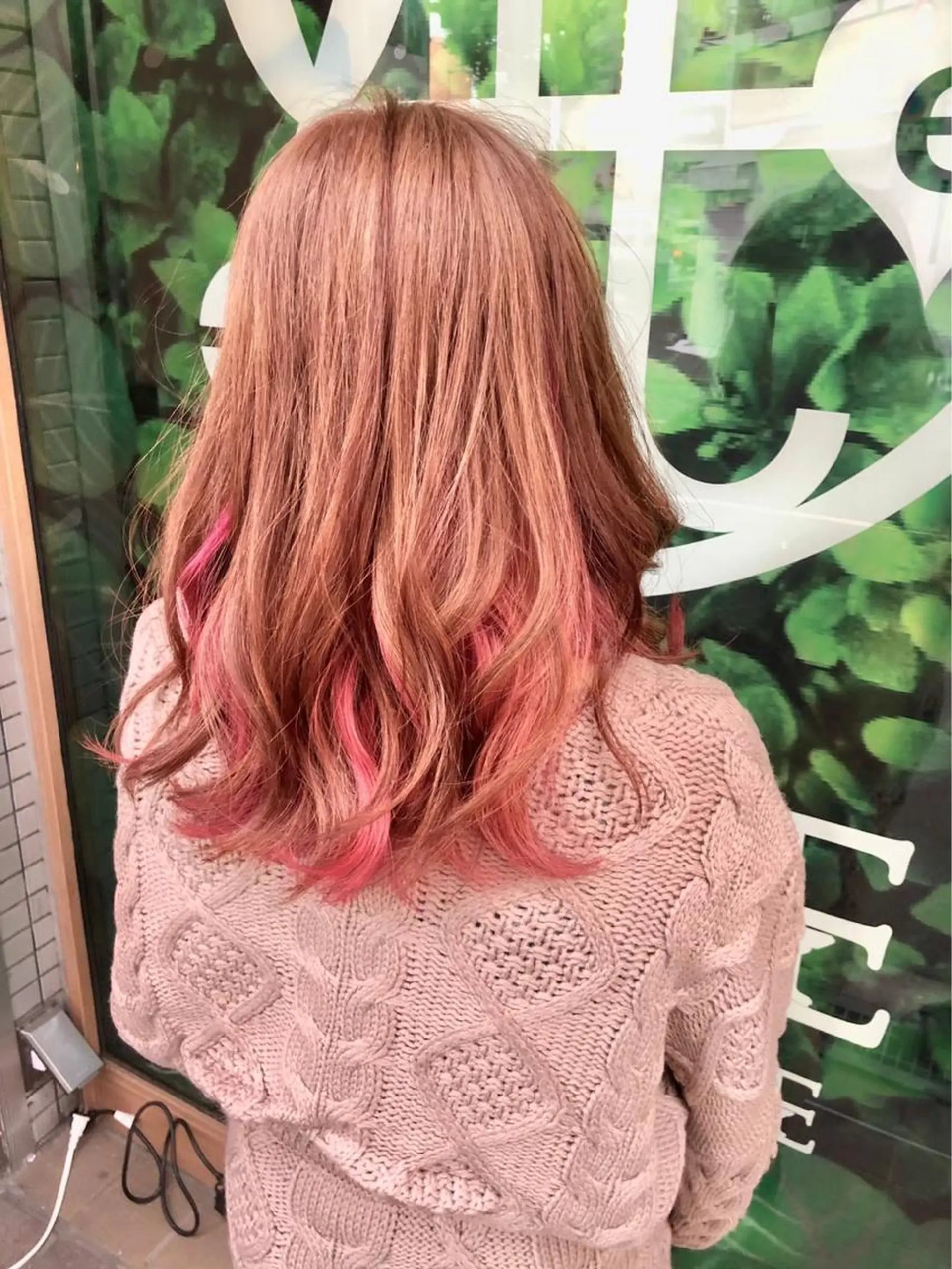ロング ヘアカラー トリートメント 髪質改善×潤艶カラー ⭐️岡田崇彰のヘアスタイル