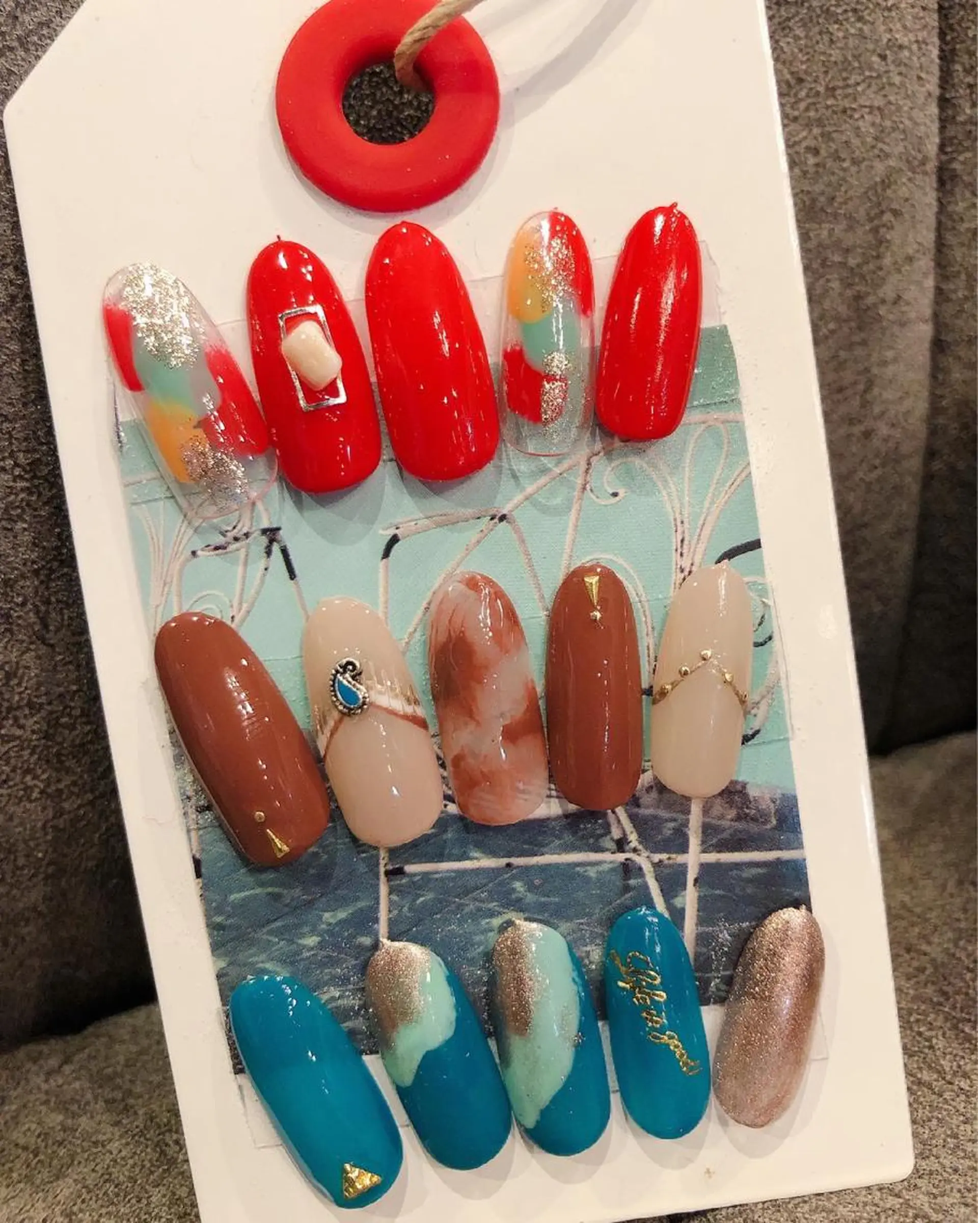 ネイル iiloo aromaworksのネイルデザイン