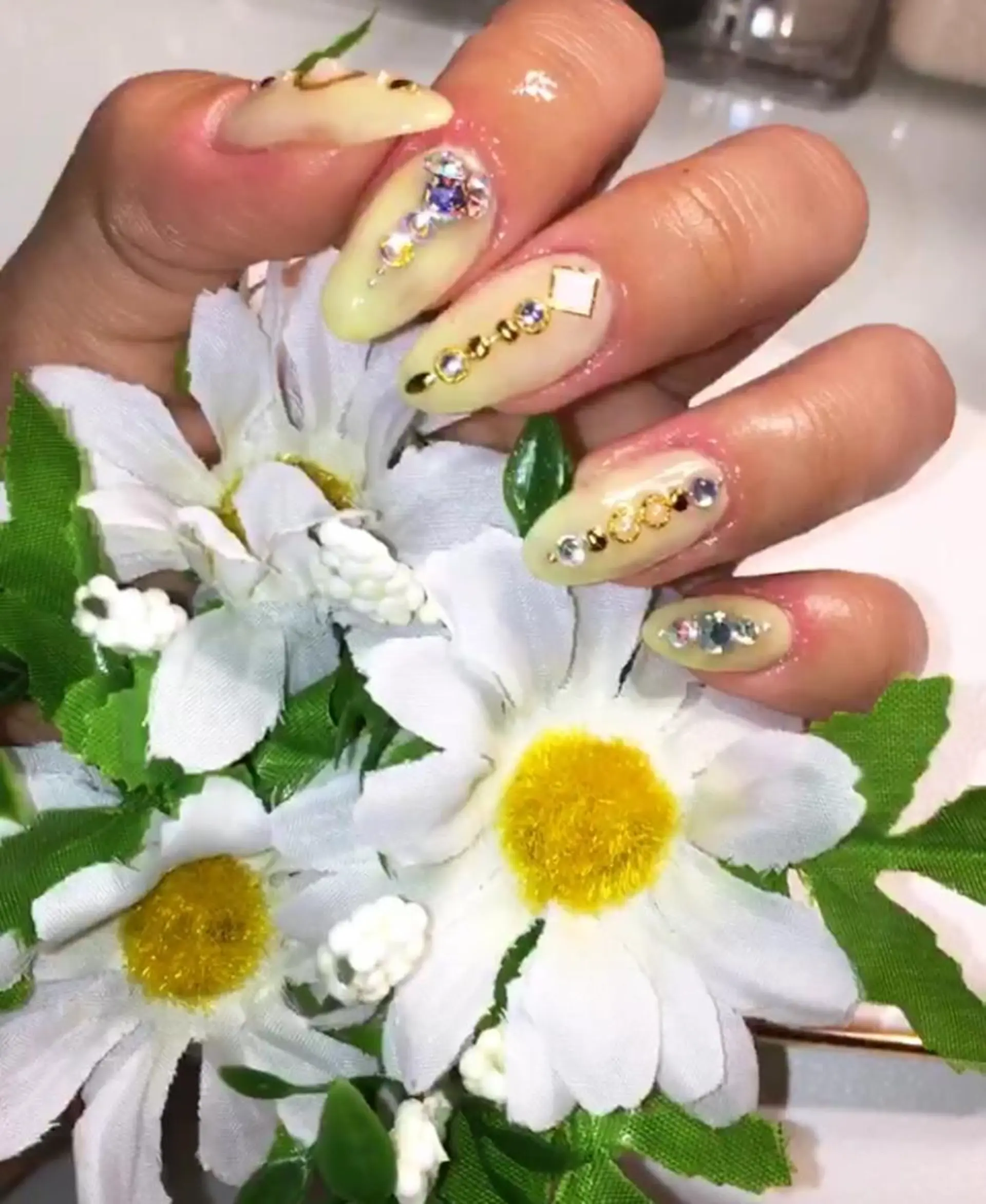 ネイル 宮本 百合子のネイルデザイン