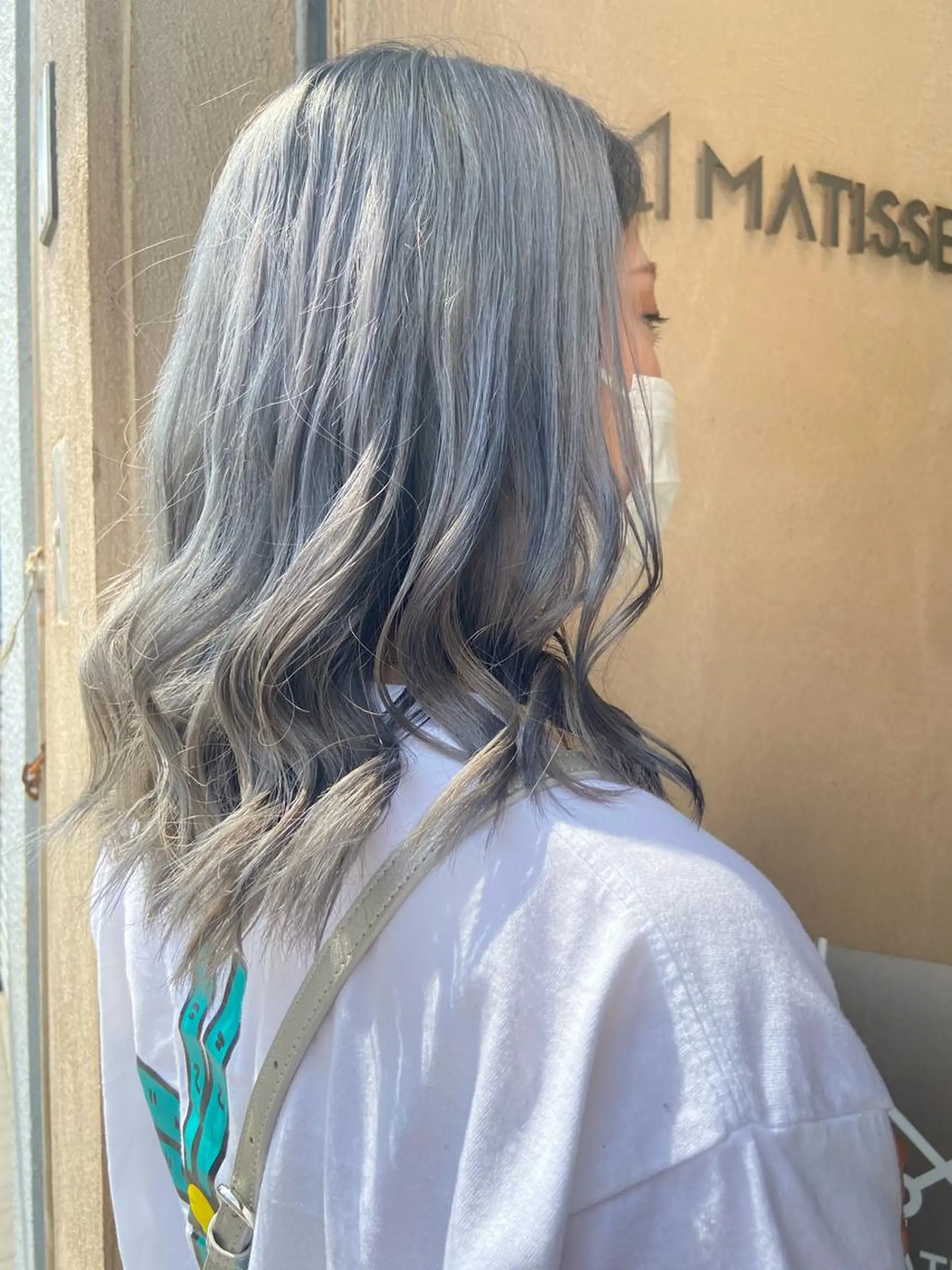 セミロング 淺谷 美紀のヘアスタイル
