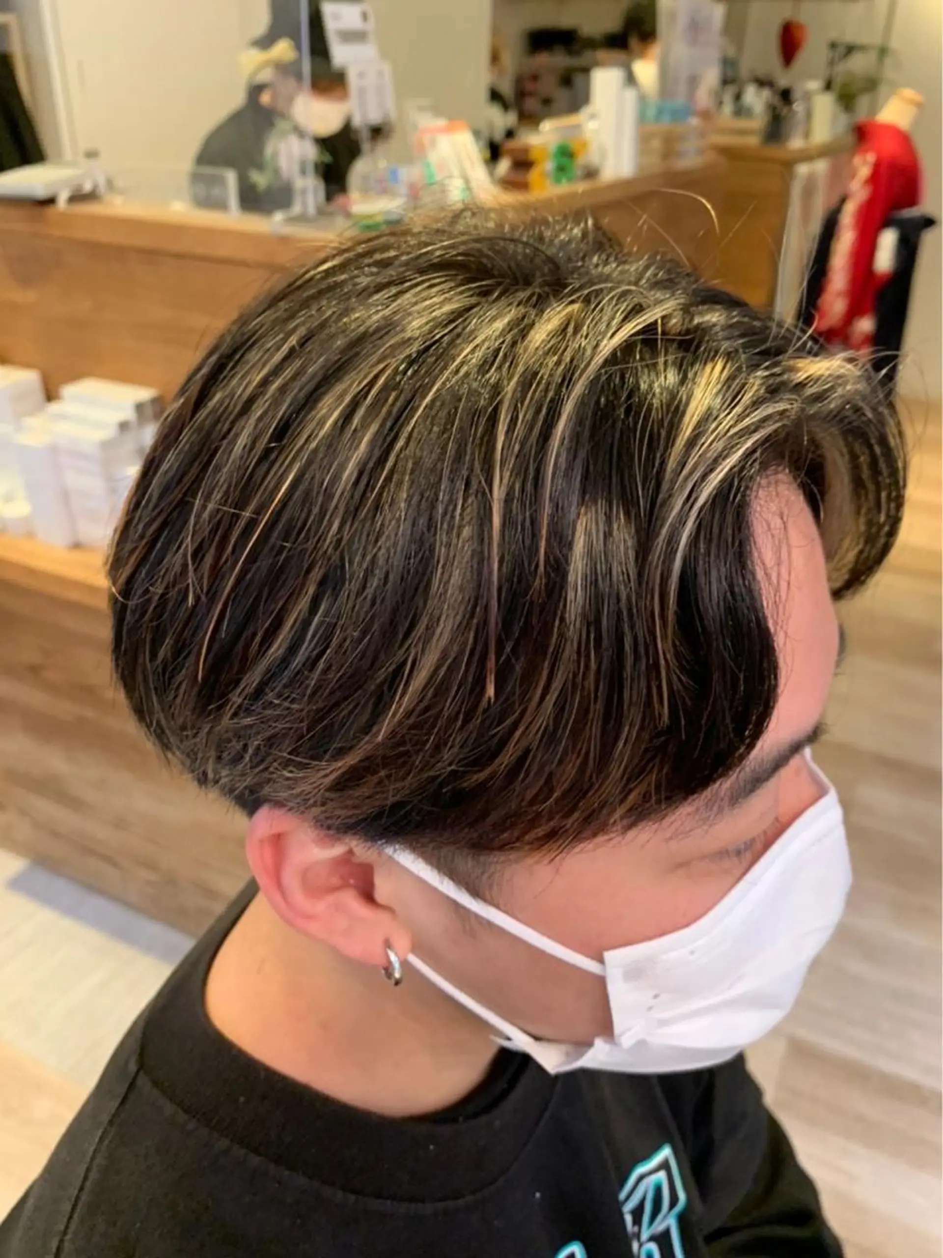 カラー メンズ メンズブリーチ メンズインナーカラー メンズ韓国風 マッシュ メンズパーマ navile 銀座 角田 龍太のヘアスタイル