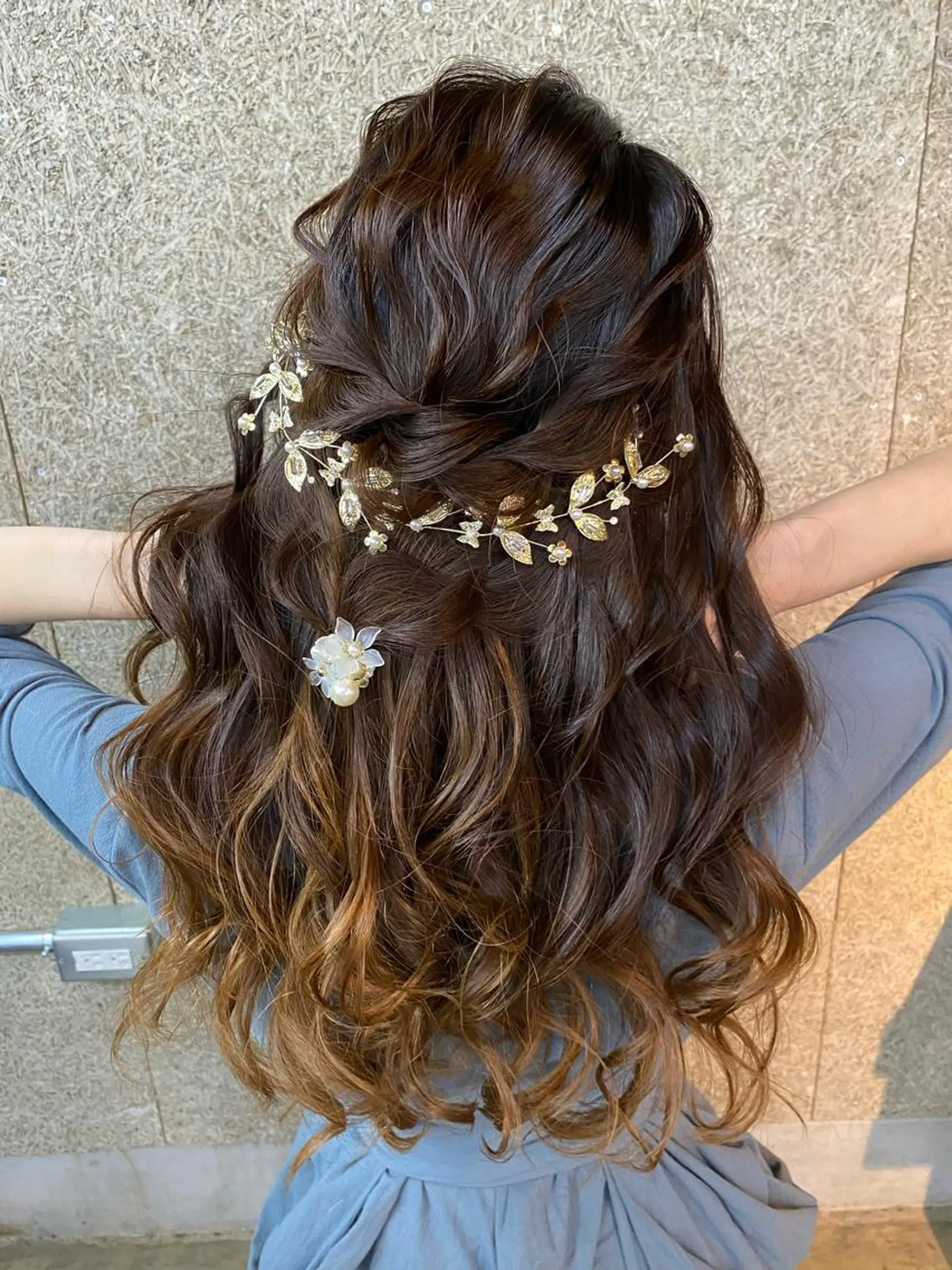 ロング ヘアアレンジ VIF所属・🗻飯田誠也🗻 カットカラー得意のヘアスタイル