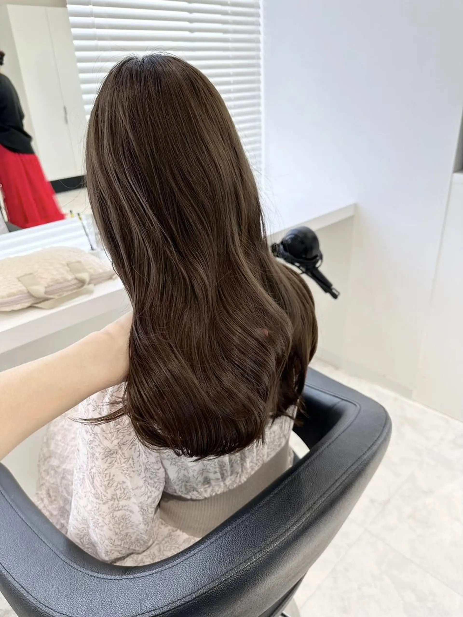カラー 赤み消しベージュ🌿 トレンド美髪🌿福岡のヘアスタイル