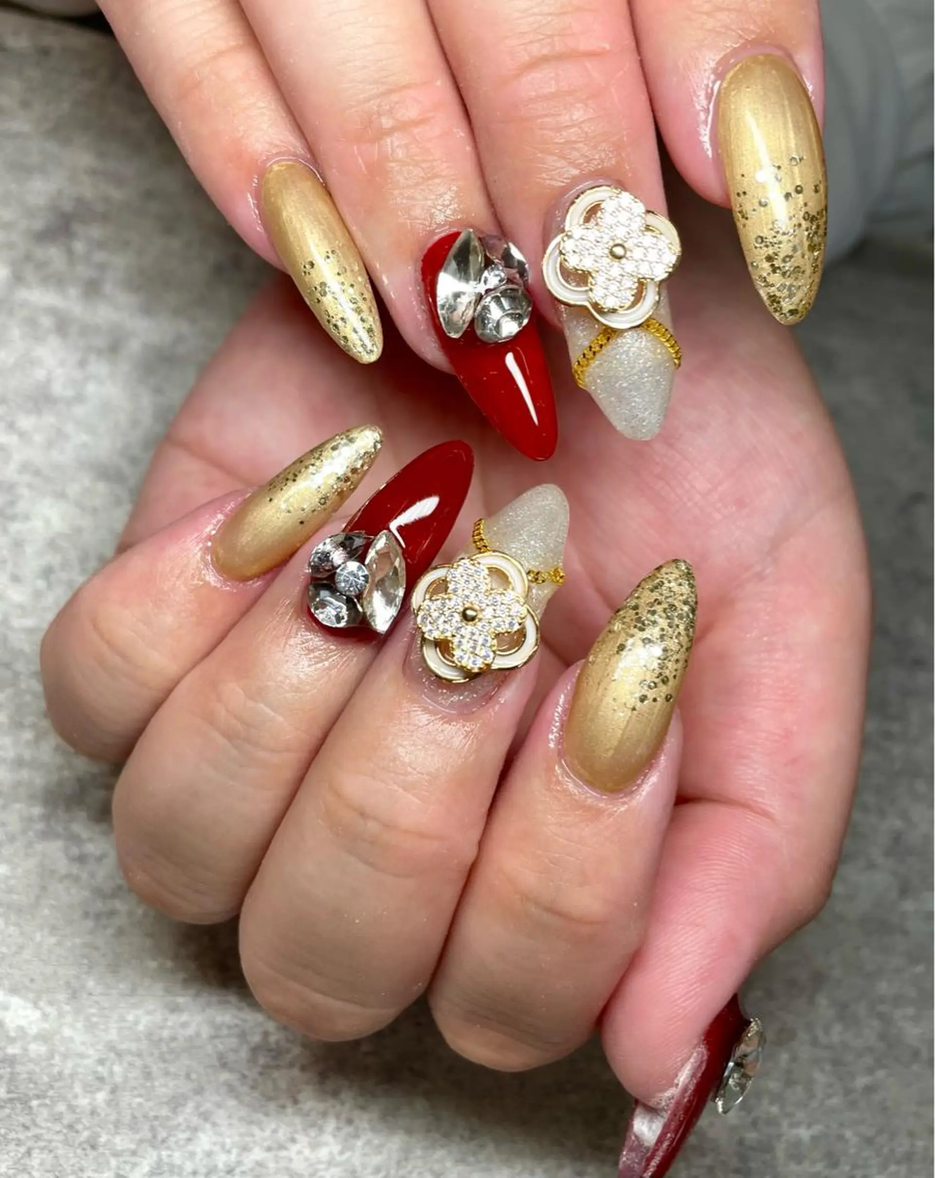 ネイル フットネイル フレンチネイル ジェルネイル 韓国ネイル マグネットネイル ハンドネイル nail salon fee（フィー）のネイルデザイン
