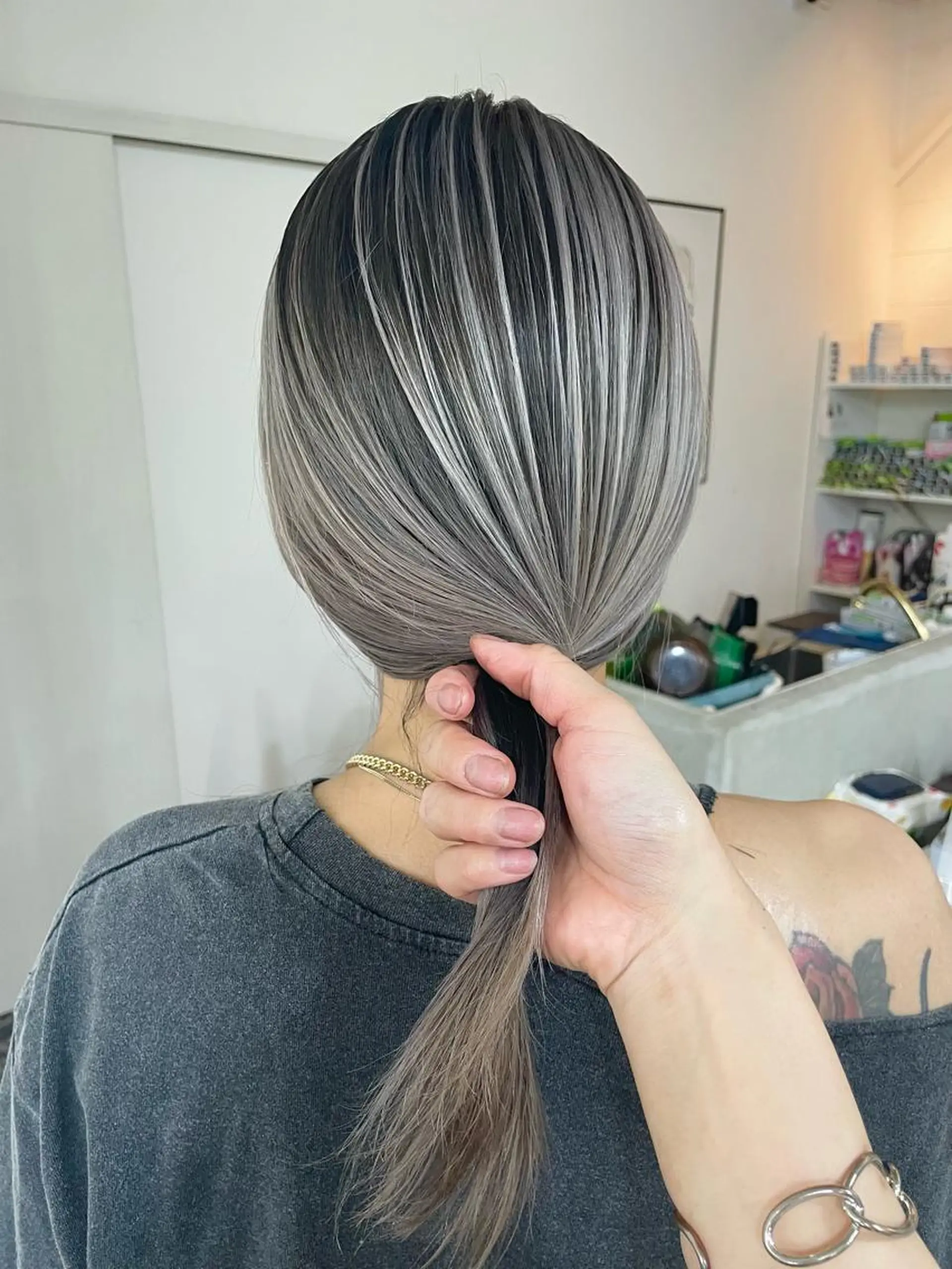 ロング ヘアカラー 竹田 千紘のヘアスタイル