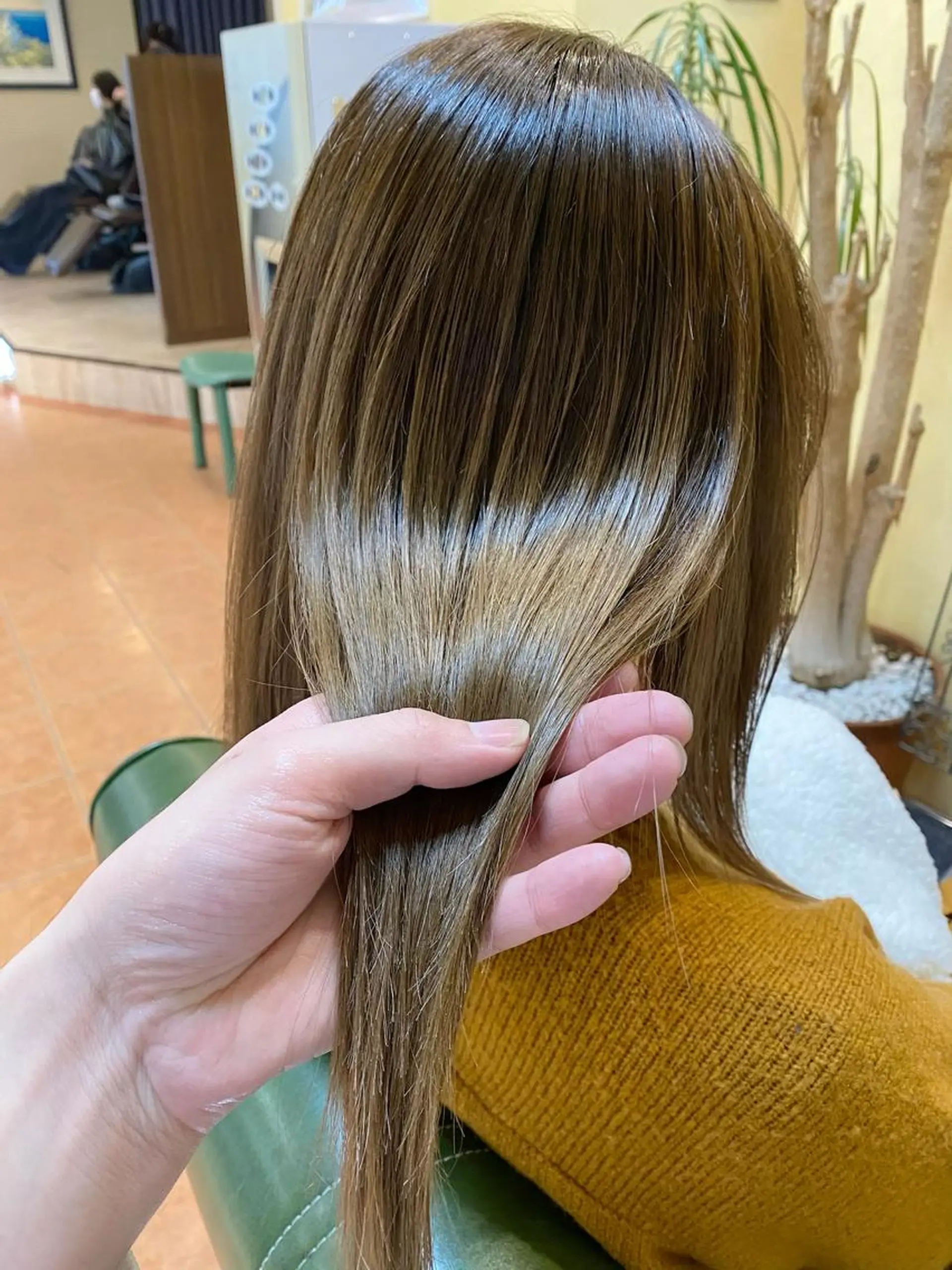 ロング ヘアカラー トリートメント 石井 佑樹のヘアスタイル