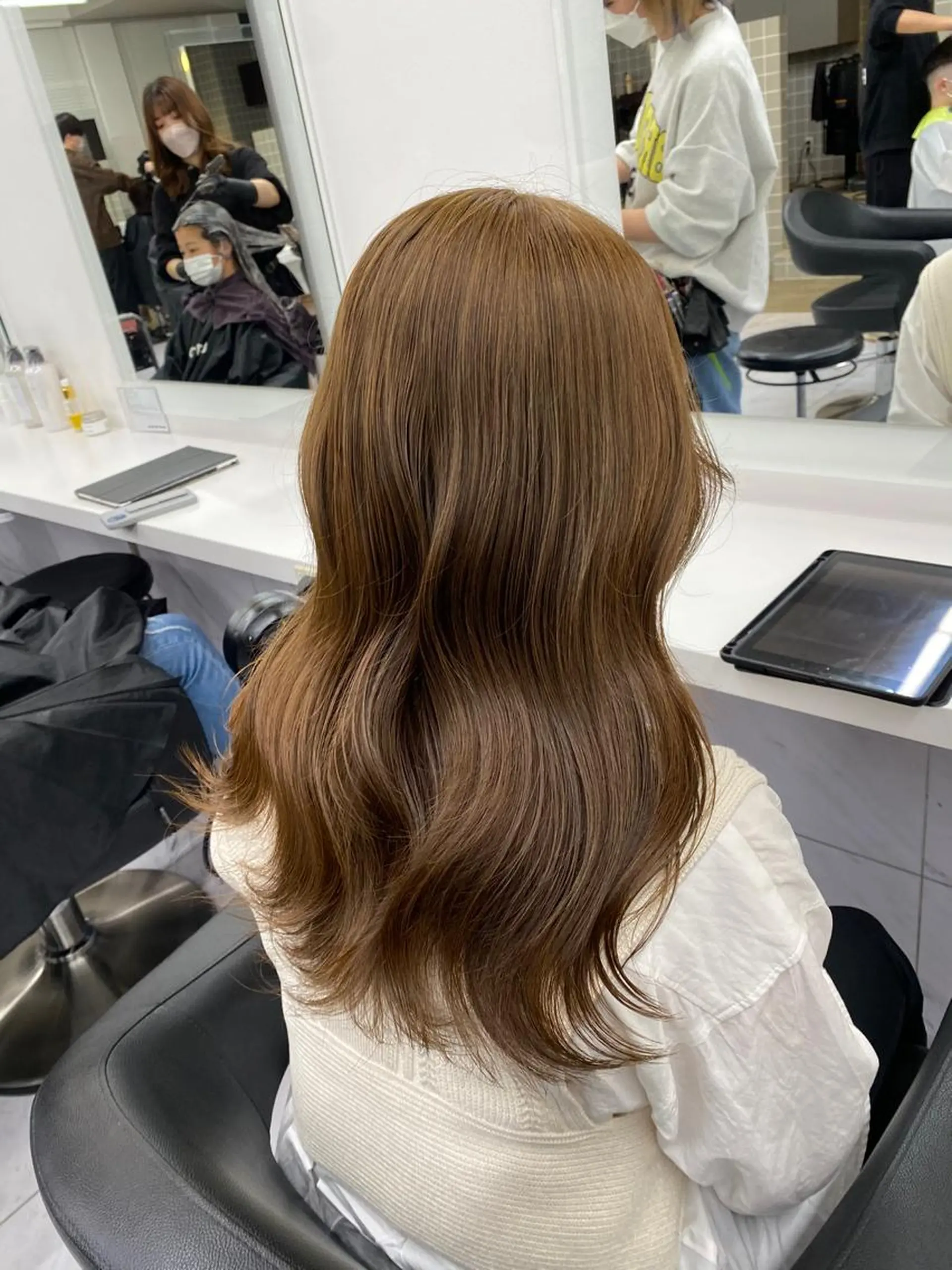 セミロング レイヤー/韓国❣️ 髪質改善/亘紘輝のヘアスタイル