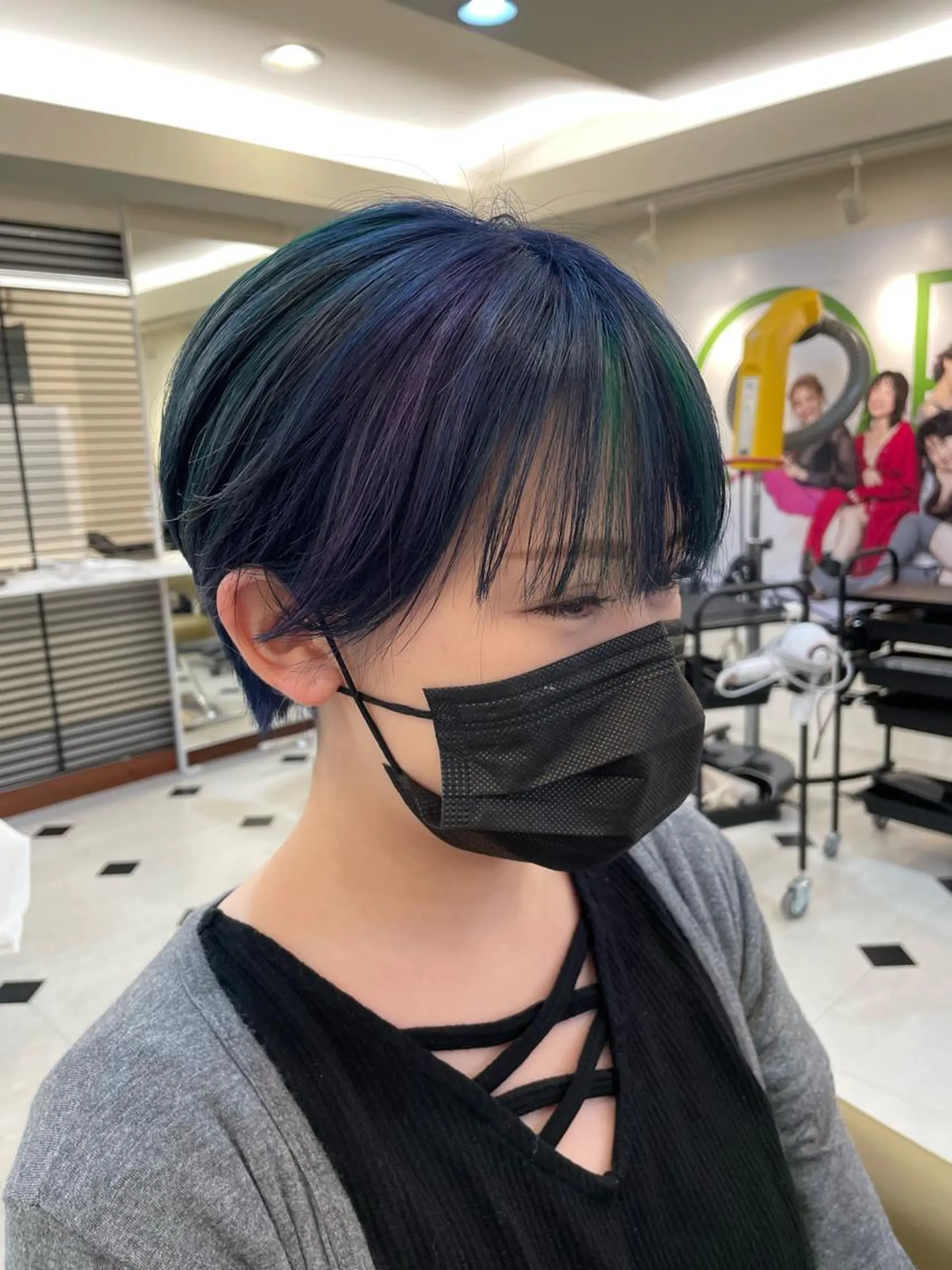 ショート カラー ダブルカラー ハイライトカラー ハイライト 髪質改善サロンLOUIMADNA栄店所属・🌈縮毛矯正特化 杉浦　夏生のヘアスタイル