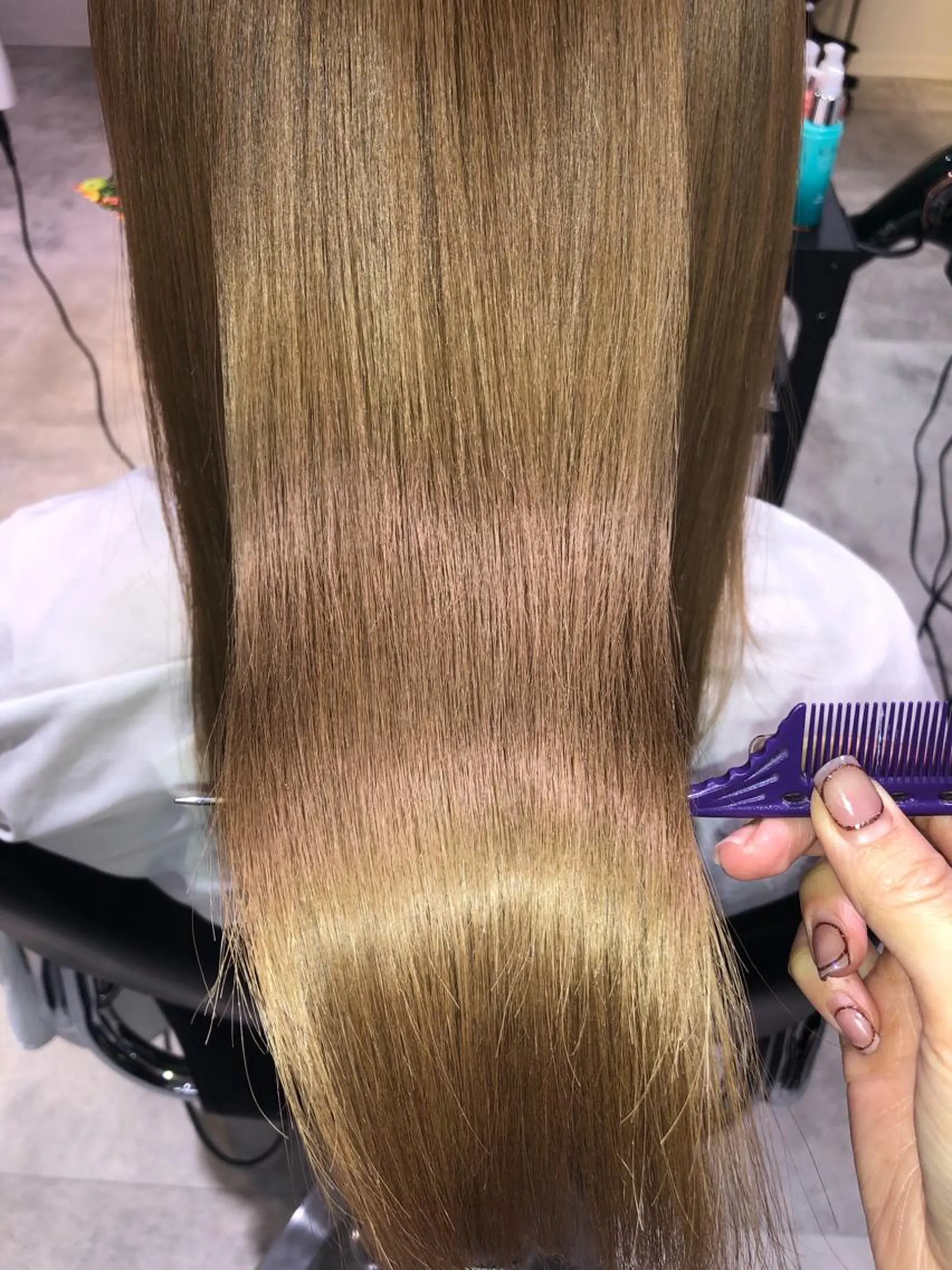 セミロング カラー トリートメント GIEN 末吉 海斗のヘアスタイル