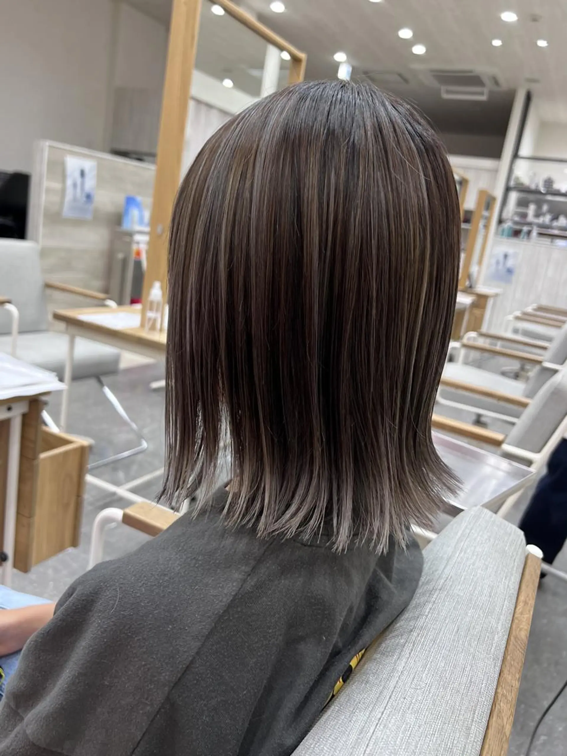 ミディアム カラー ハイライトカラー ハイライト カット ヘアカラー トリートメント 高橋成海⚡️透明感/ ブリーチデザイン⚡️のヘアスタイル