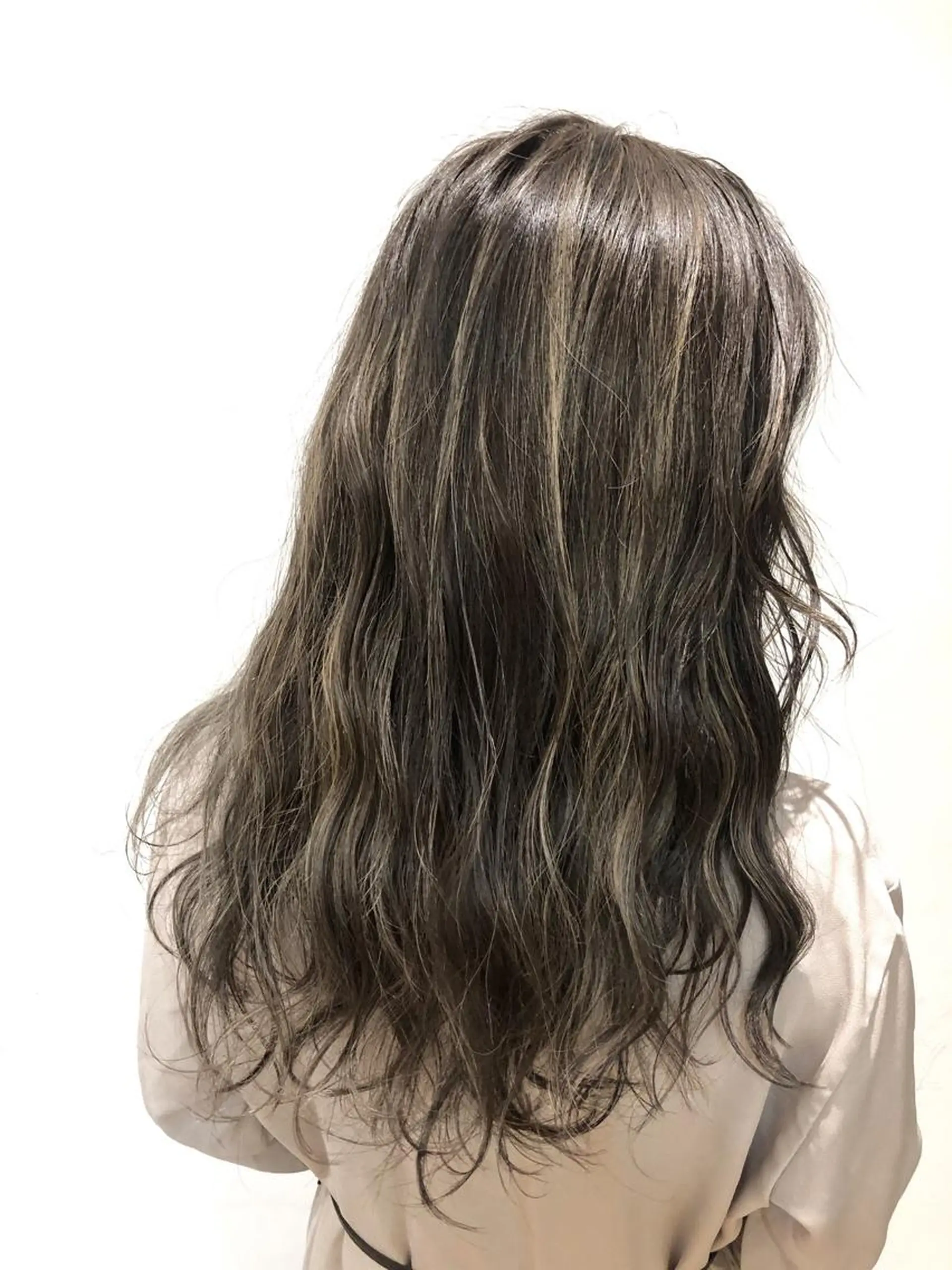 ロング カラー ハイライトカラー ハイライト 高橋胡桃🪽 ディレクターのヘアスタイル