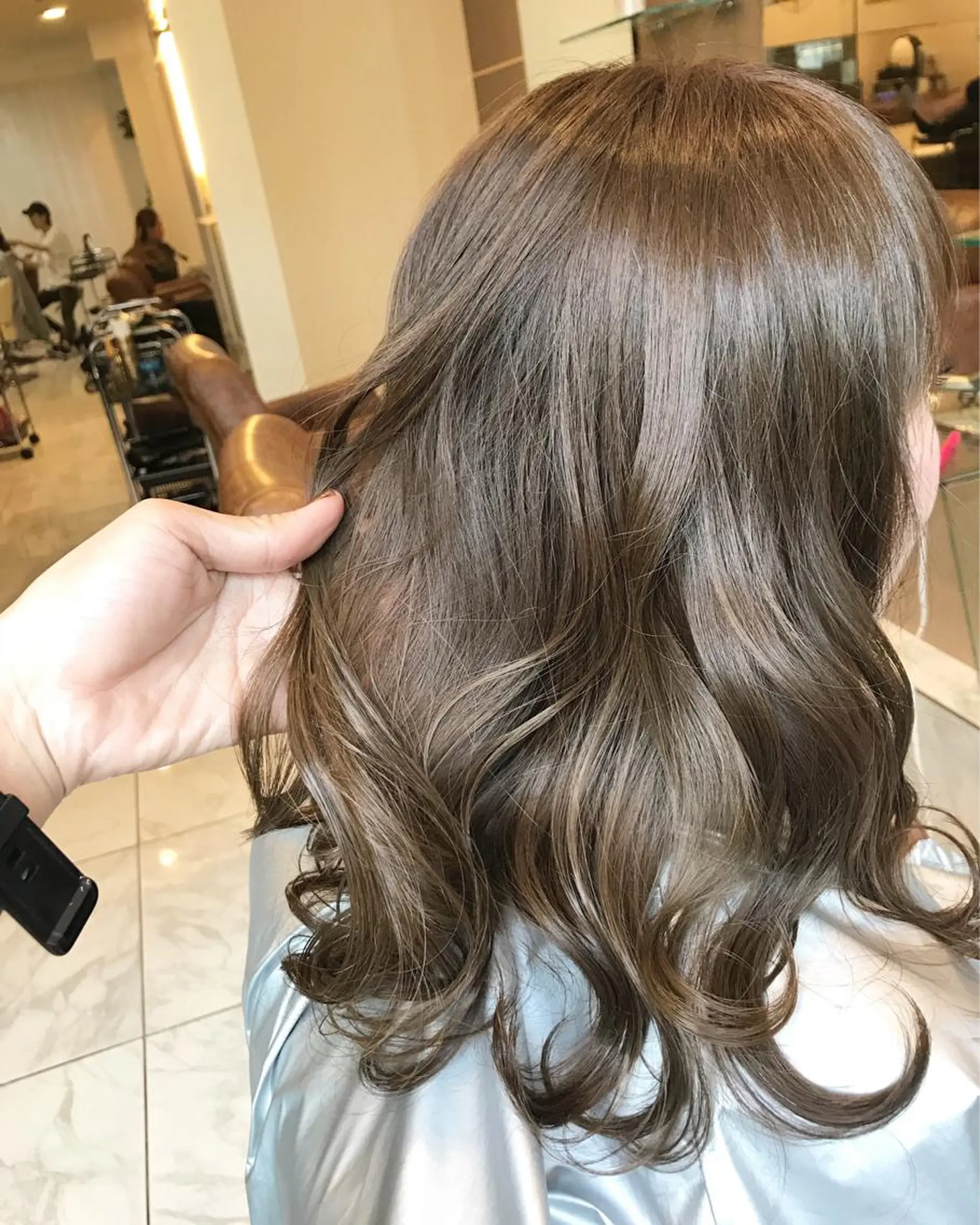 ミディアム カラー パーマ 外国人風カラー ヘアカラー トリートメント 🫧代表/新宿駅近/ 限定価格🫧田辺貴裕のヘアスタイル