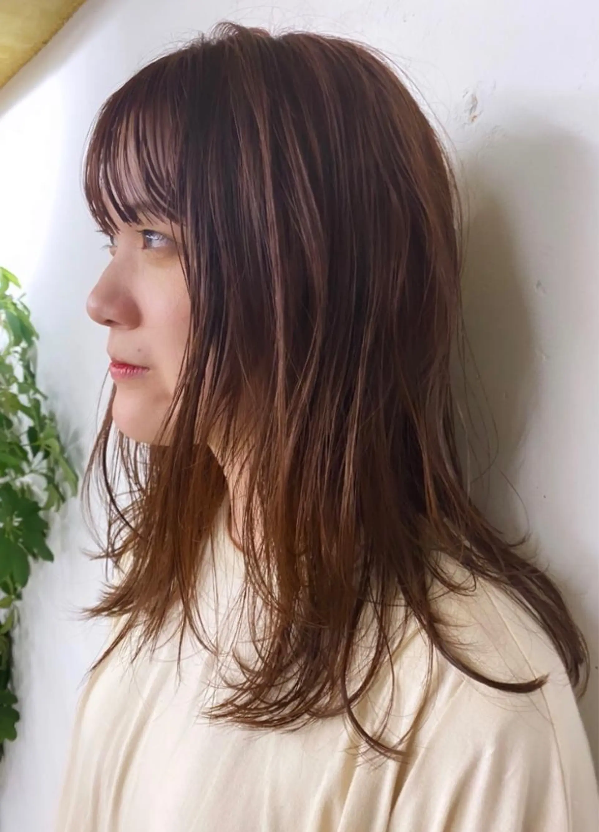 セミロング カラー ブラウンカラー ピンクカラー ピンクブラウン 山岸 未玖のヘアスタイル