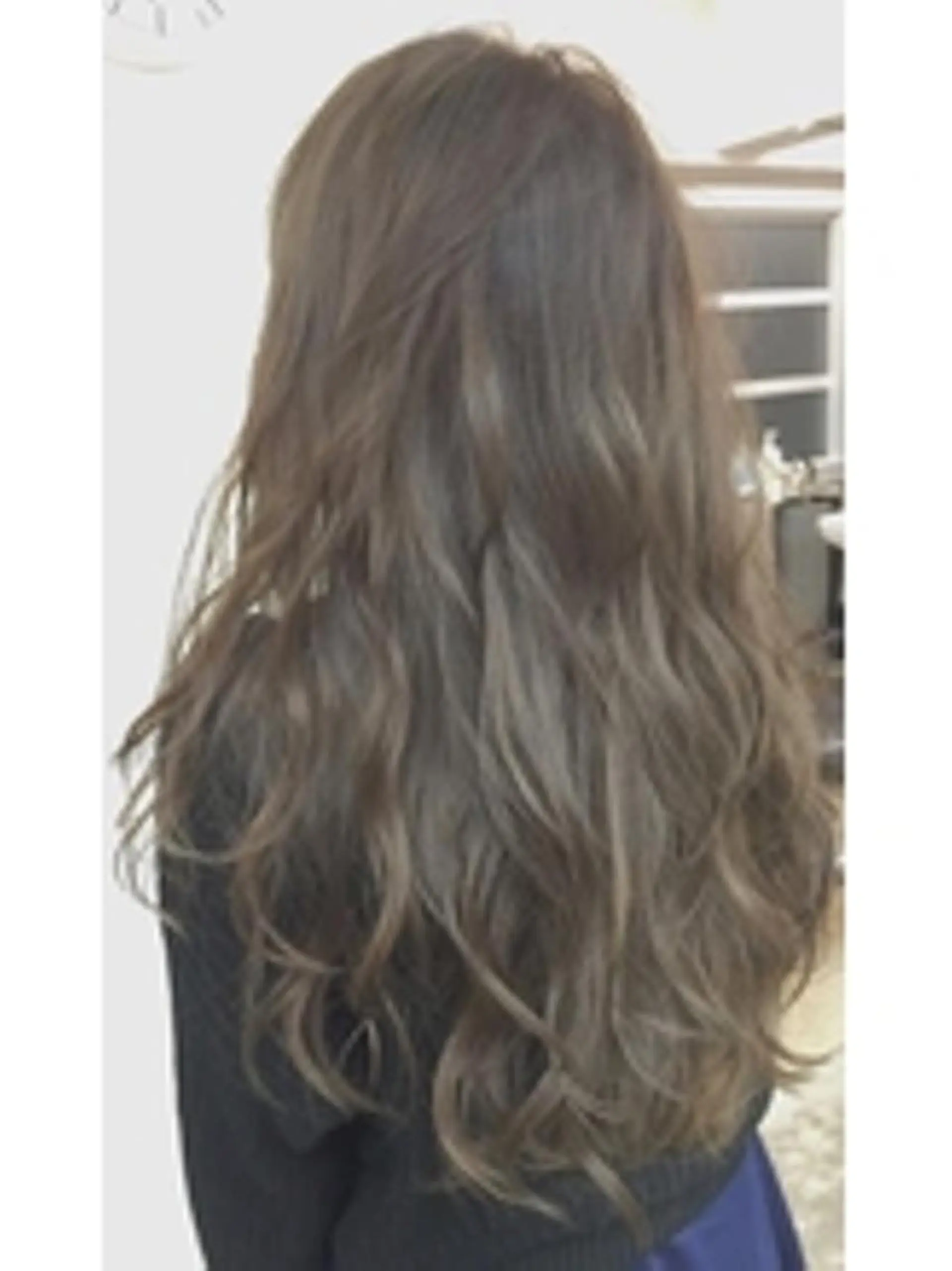 ロング カット ヘアカラー トリートメント ココバイファニック 関内のヘアスタイル