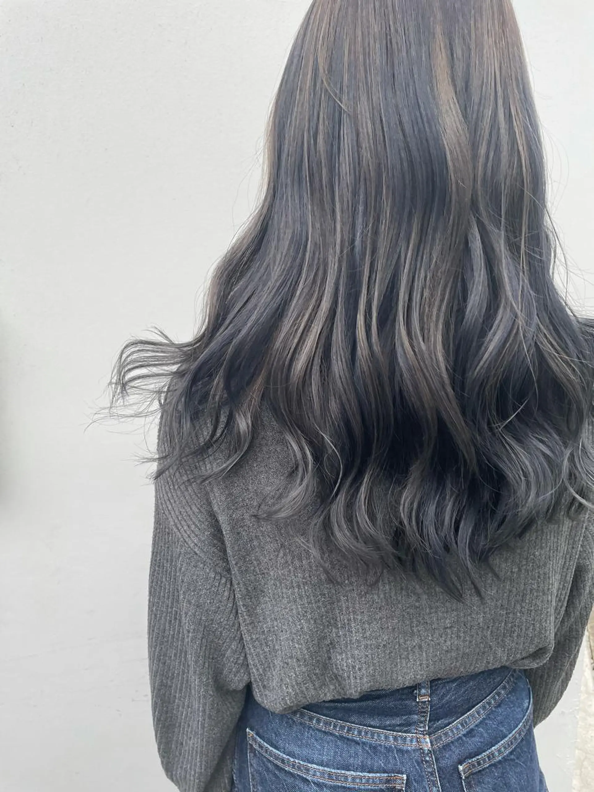 セミロング カラー ブルーカラー ハイライトカラー ラベンダーカラー シルバー ハイライト ヘアカラー 中目黒🌼 🌼ハナのヘアスタイル