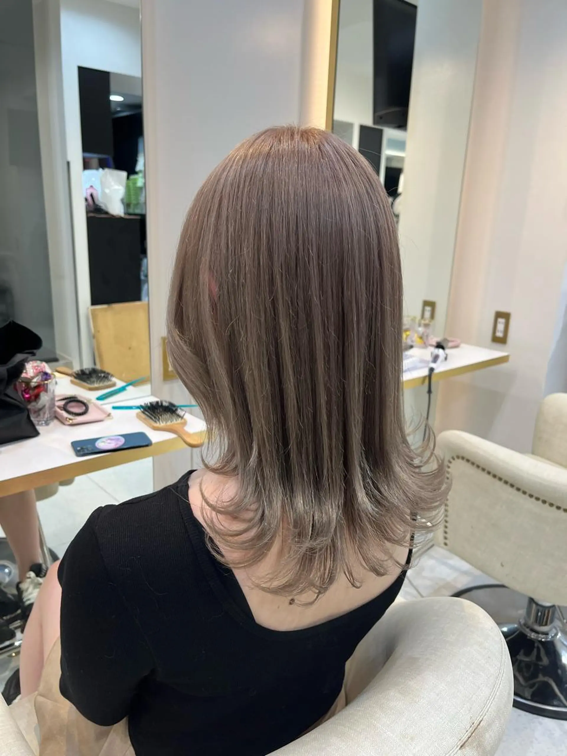 ミディアム カラー パーマ ヘアアレンジ 結婚式・ブライダル アッシュ ベージュカラー 黒髪 ブリーチ 韓国ヘア×2way 🇰🇷和知拓郎のヘアスタイル
