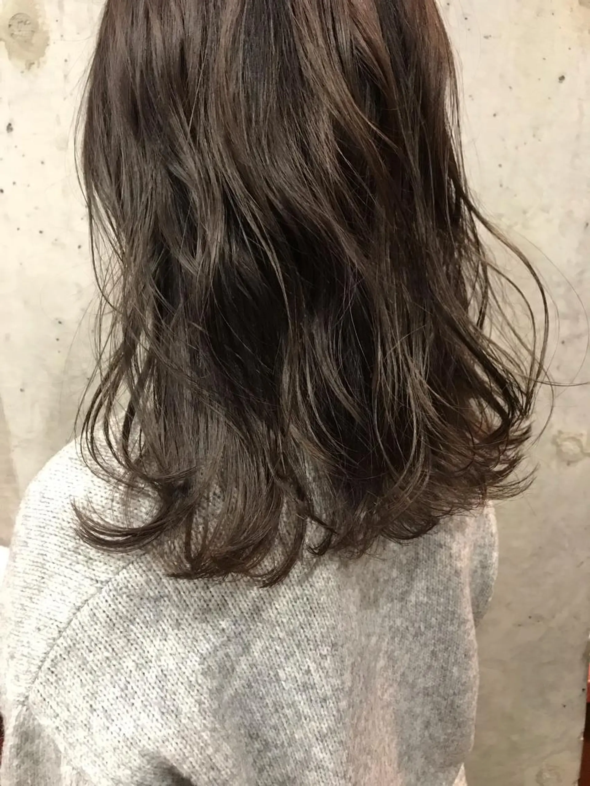 セミロング カット 高円寺フェード 武内和樹のヘアスタイル