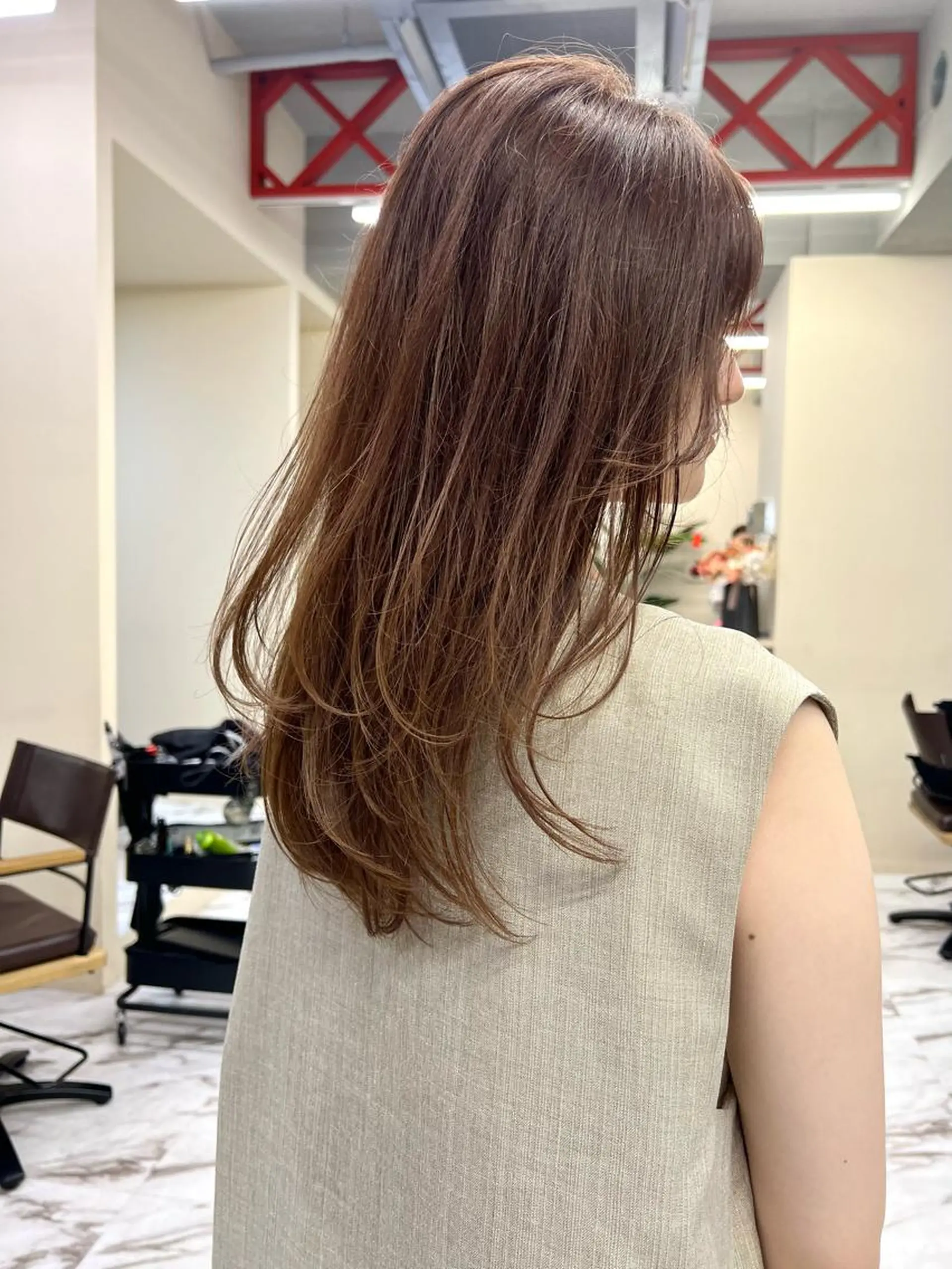 ロング カラー カット ヘアカラー トリートメント ヘアセット レイヤー/透明感 🍃鈴木裕介のヘアスタイル