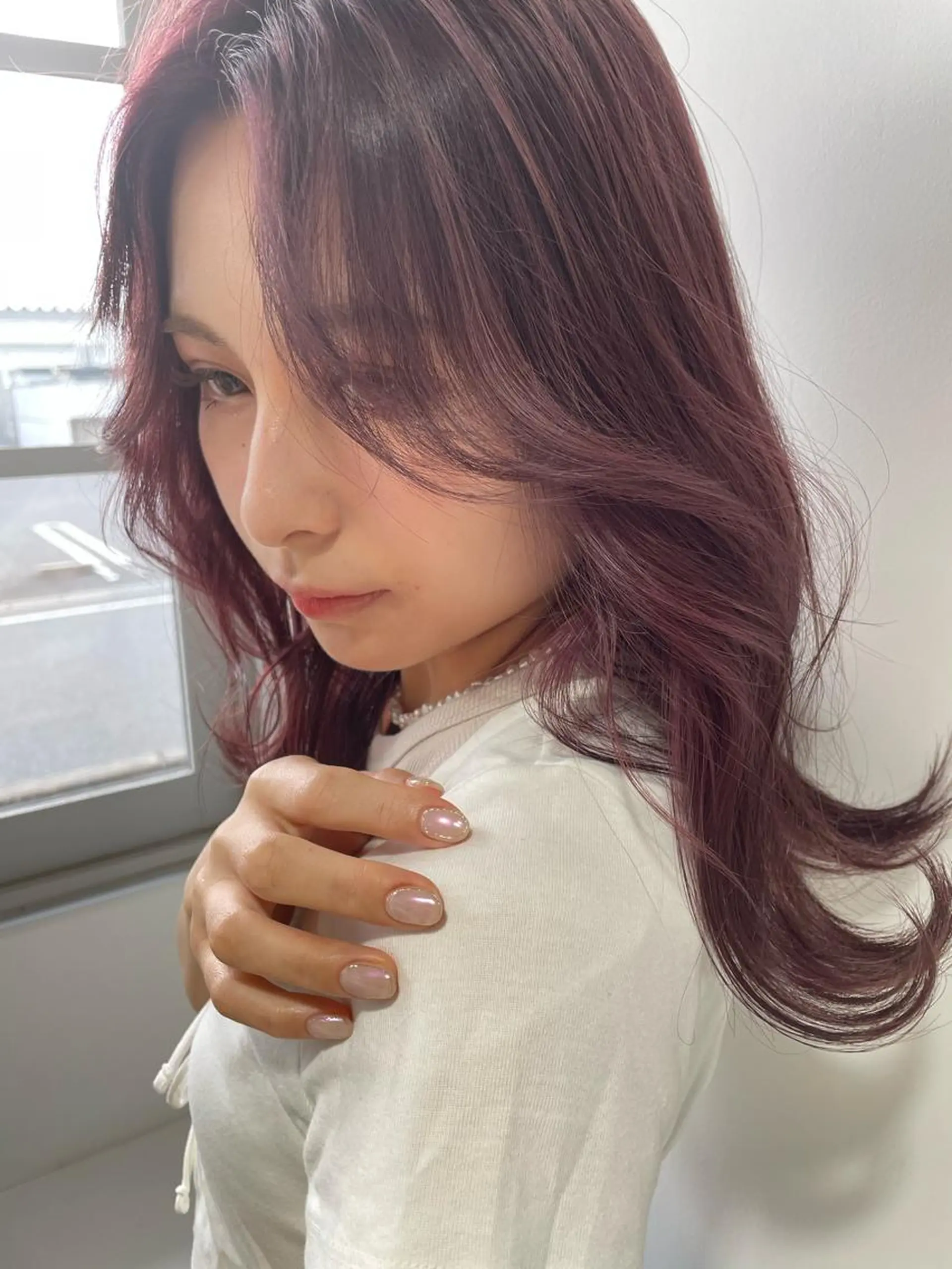 ミディアム カラー 内田 衣海のヘアスタイル