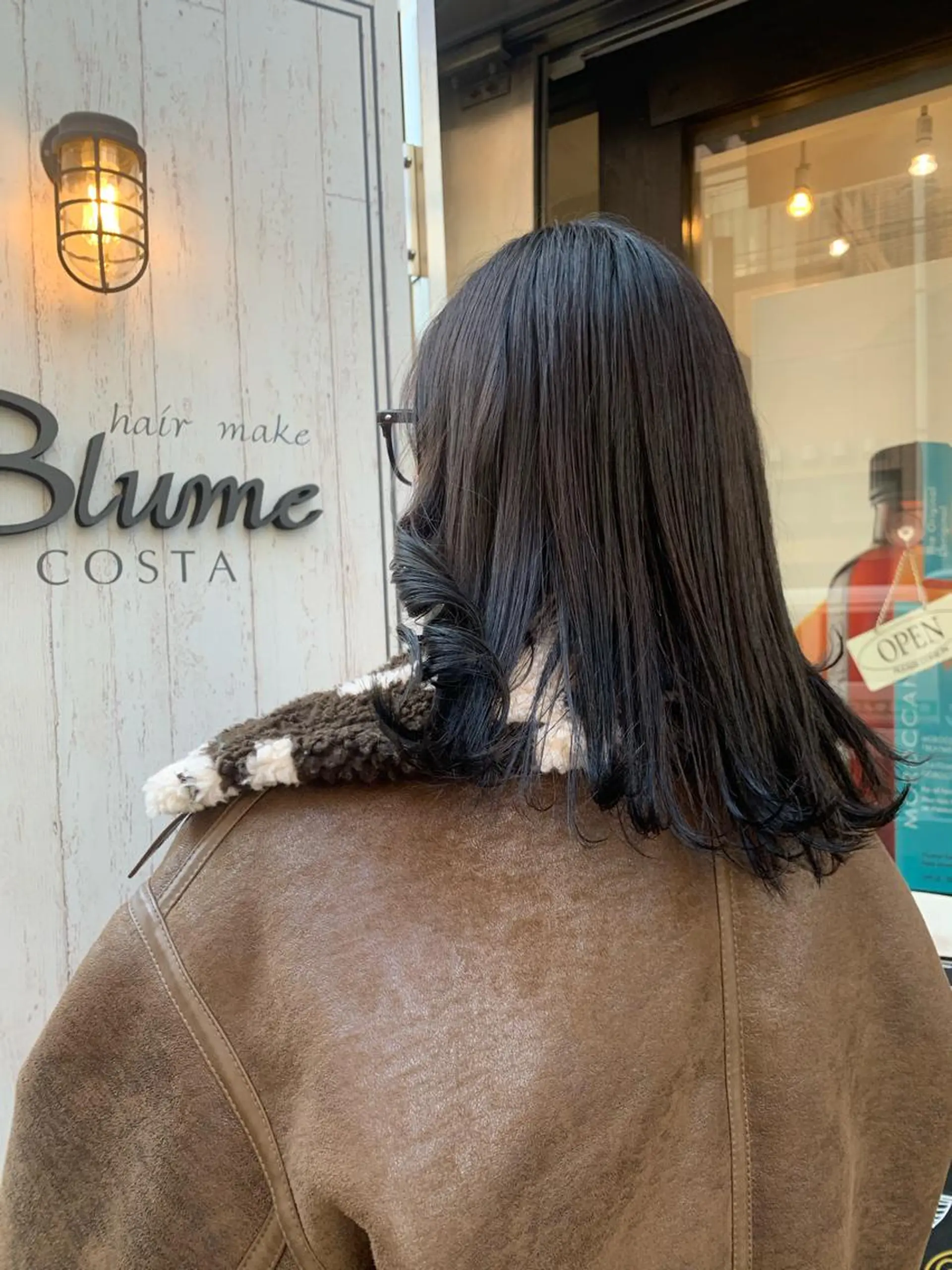 ミディアム 橋本 悠莉のヘアスタイル