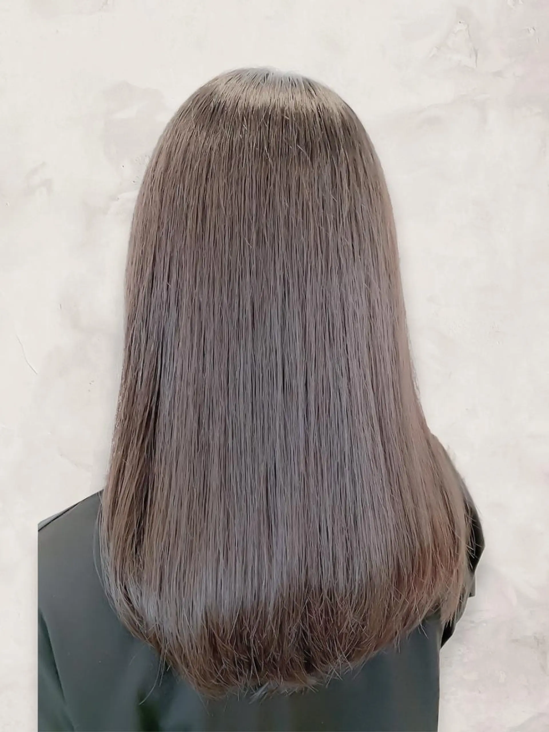 カラー Blossomミカ 🦋眉マツパマツエクのヘアスタイル