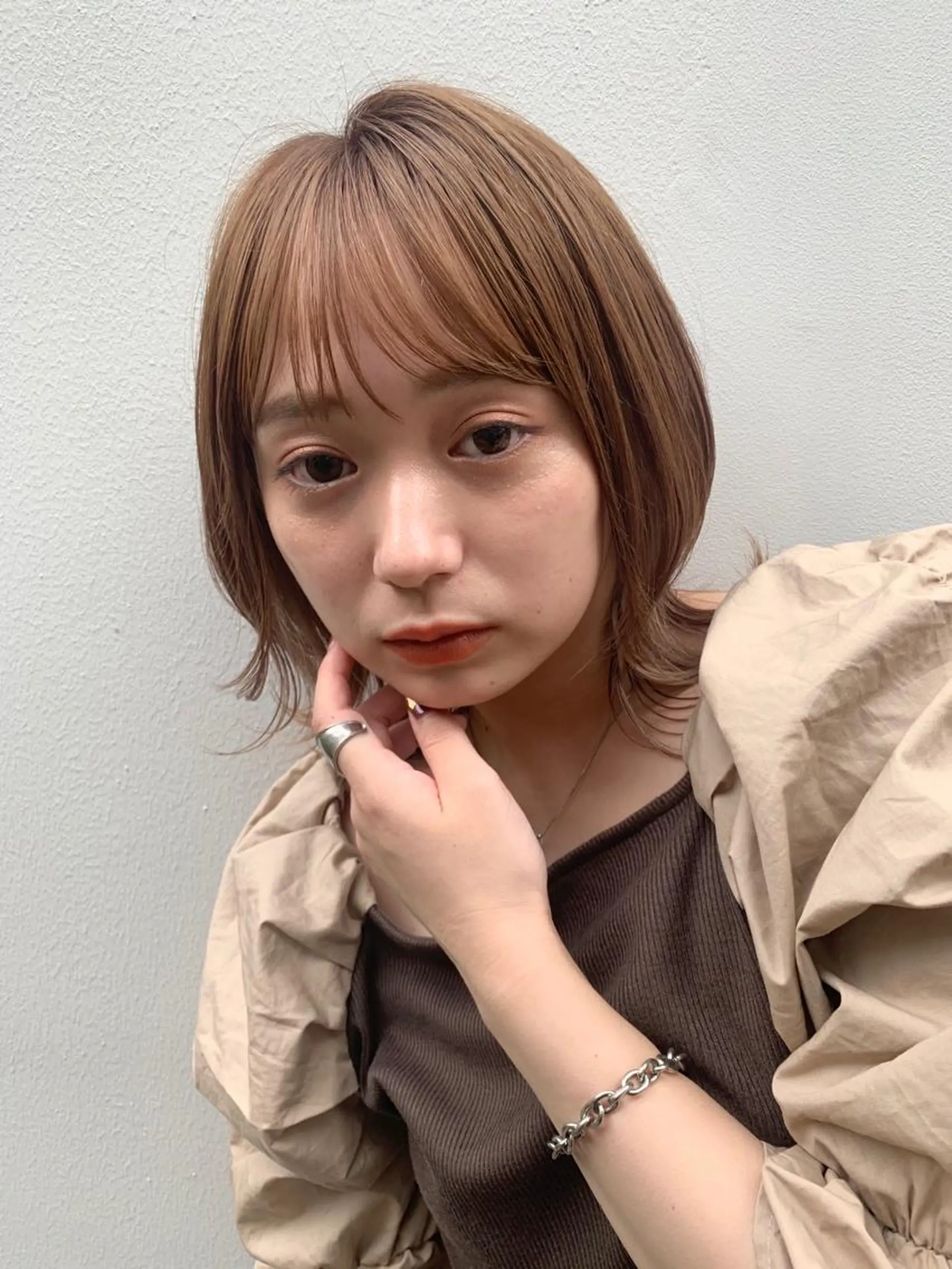 ミディアム ミディアムレイヤー レイヤーカット chama レイヤーカットのヘアスタイル