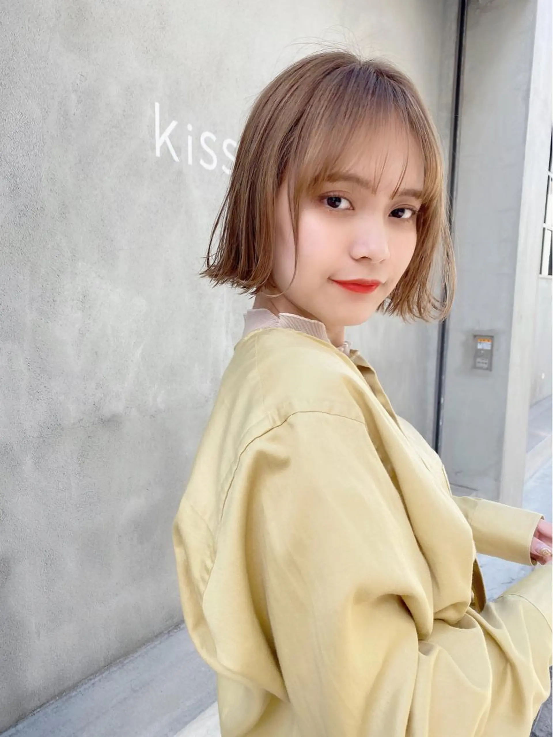 ミディアム レイヤーカット 鎌倉 彩のヘアスタイル