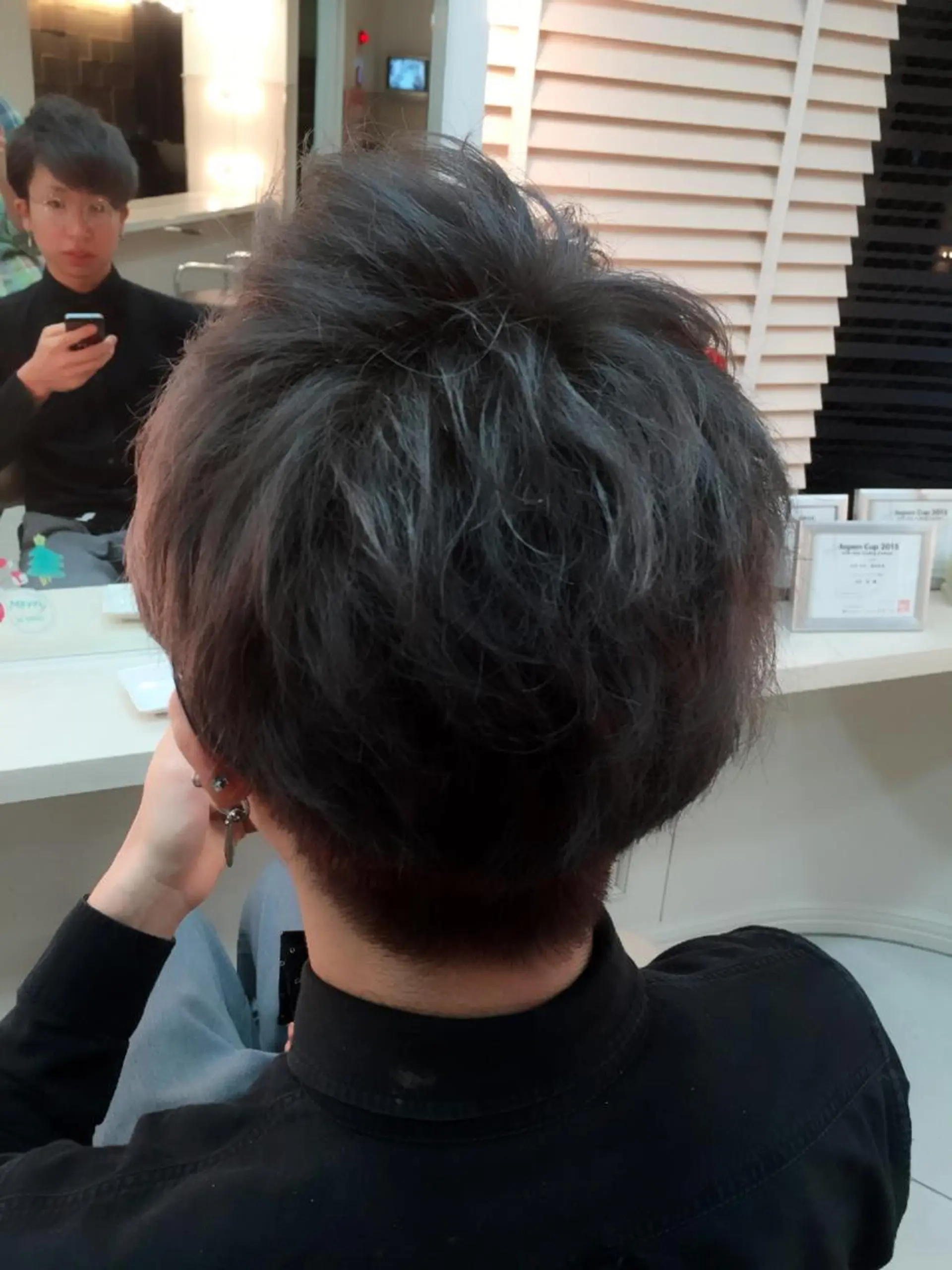 ショート カラー メンズ 吉岡 三四朗のヘアスタイル