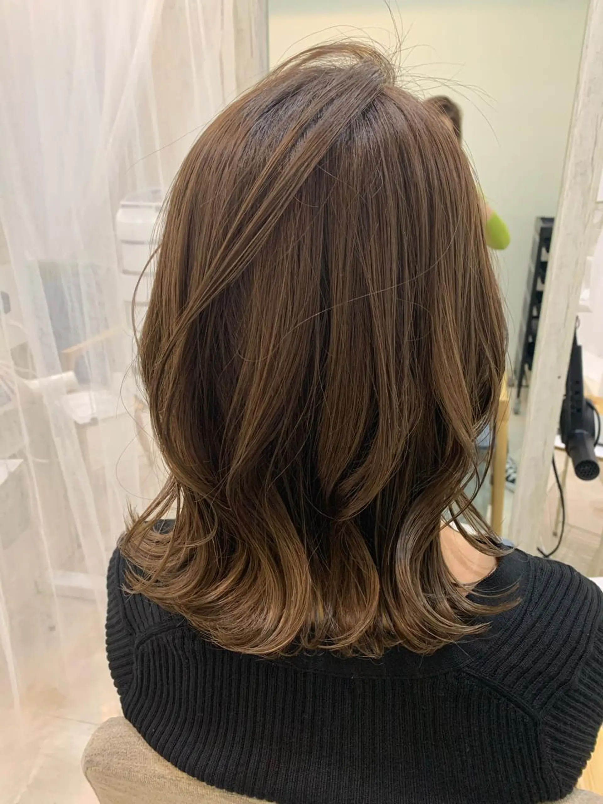 セミロング カラー ヘアアレンジ 成人式 ハーフアップ ポニーテール 結婚式・ブライダル 切りっぱなしボブ ALVAREZ BARBER SHOP所属・takebuchi harukaのヘアスタイル
